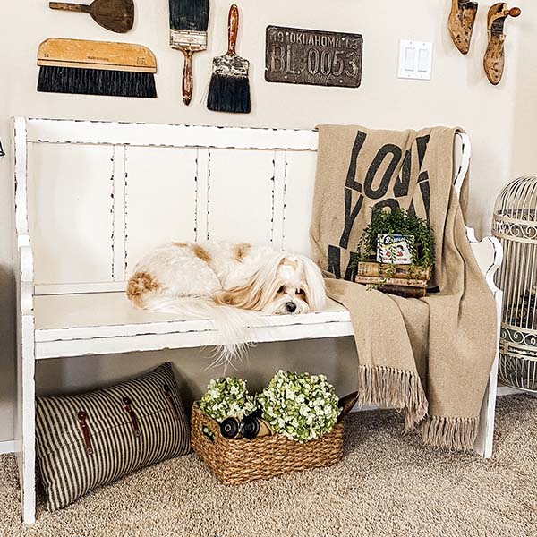 Distressed Ivory Pew Bench
