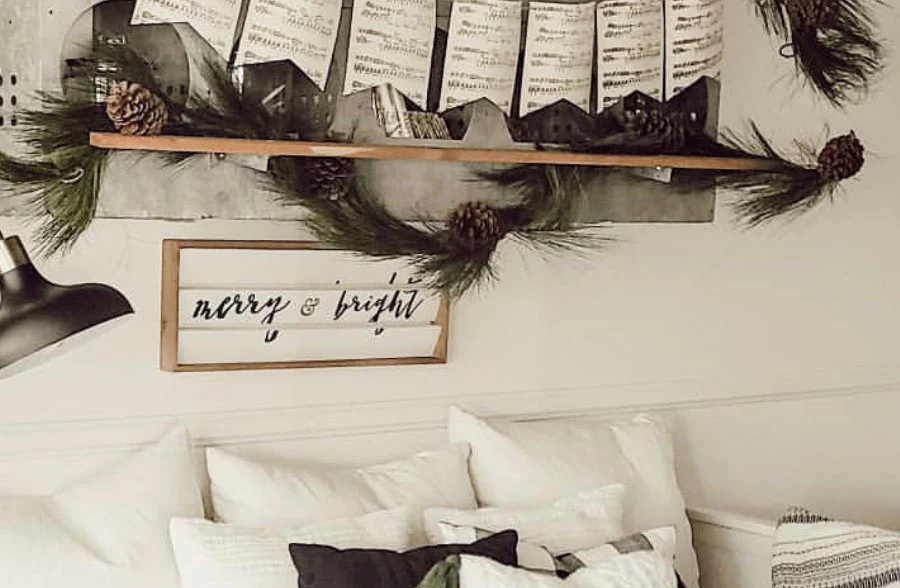 2 in 1 - Reversible Wood Shutter Sign