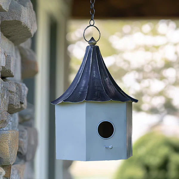 Queen Victoria Birdhouse