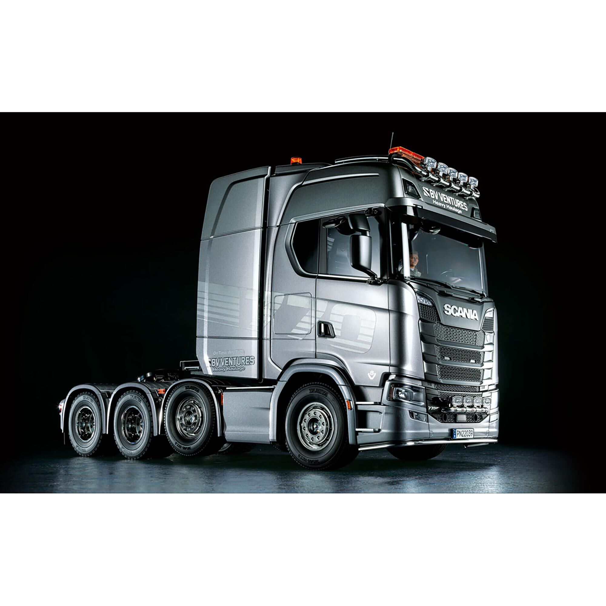 Tamiya 1/14 Scania 770 S 8x4 Tractor Truck Kit