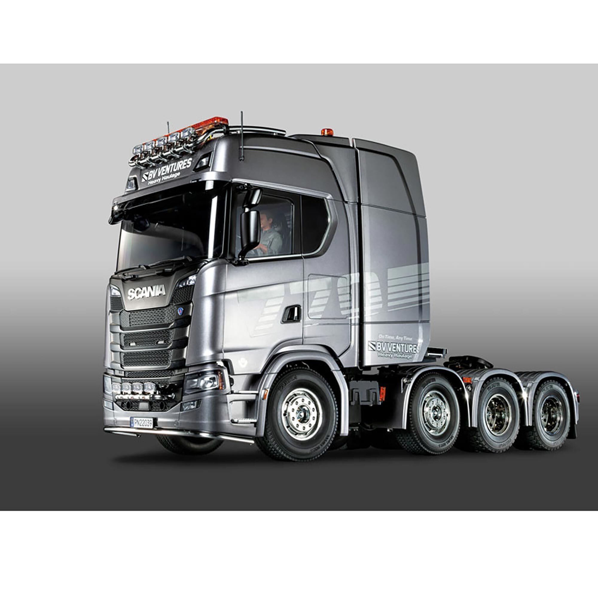 Tamiya 1/14 Scania 770 S 8x4 Tractor Truck Kit