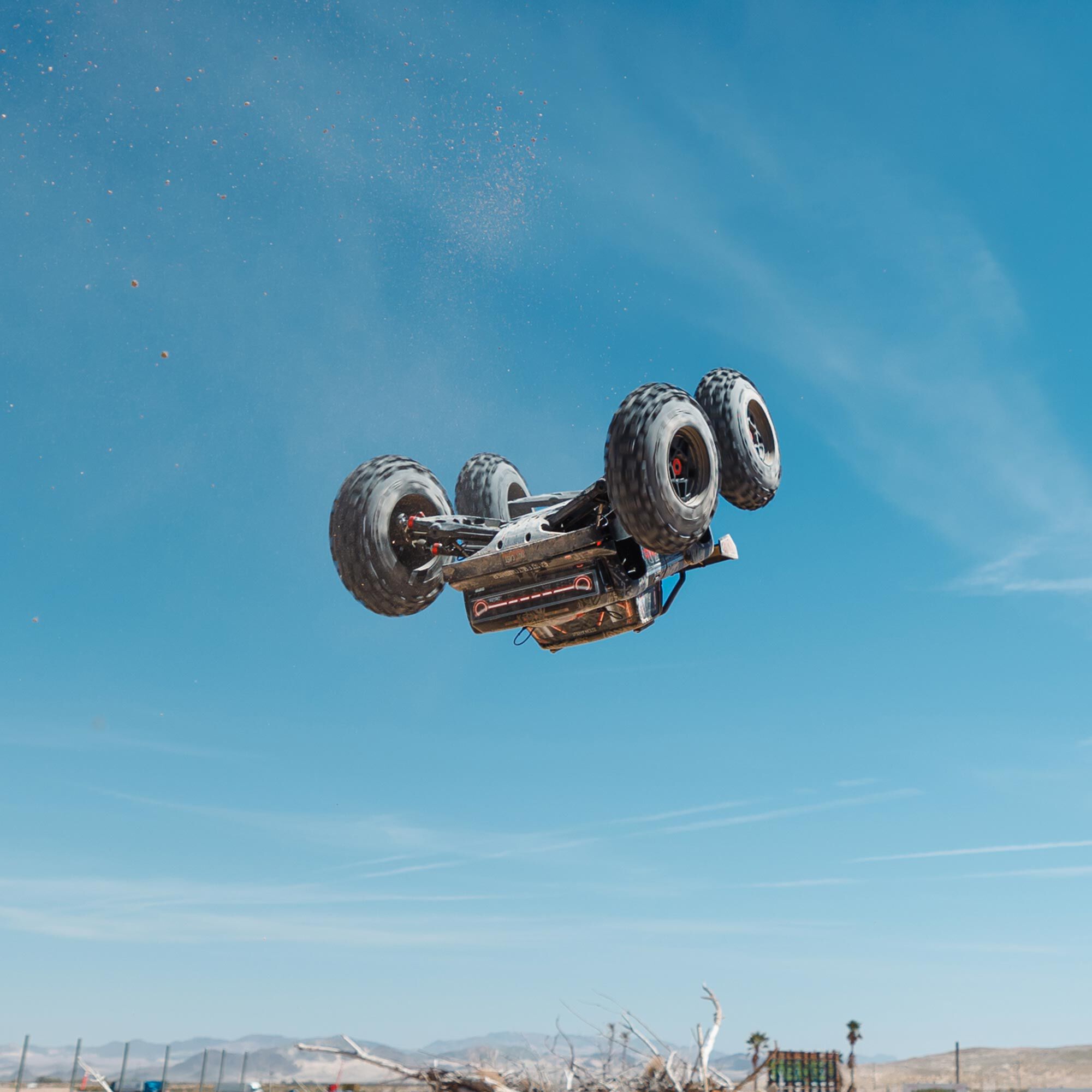 ARRMA 1/5 OUTCAST 8S EXB AVC 4X4 RTR Brushless Stunt Truck, Black