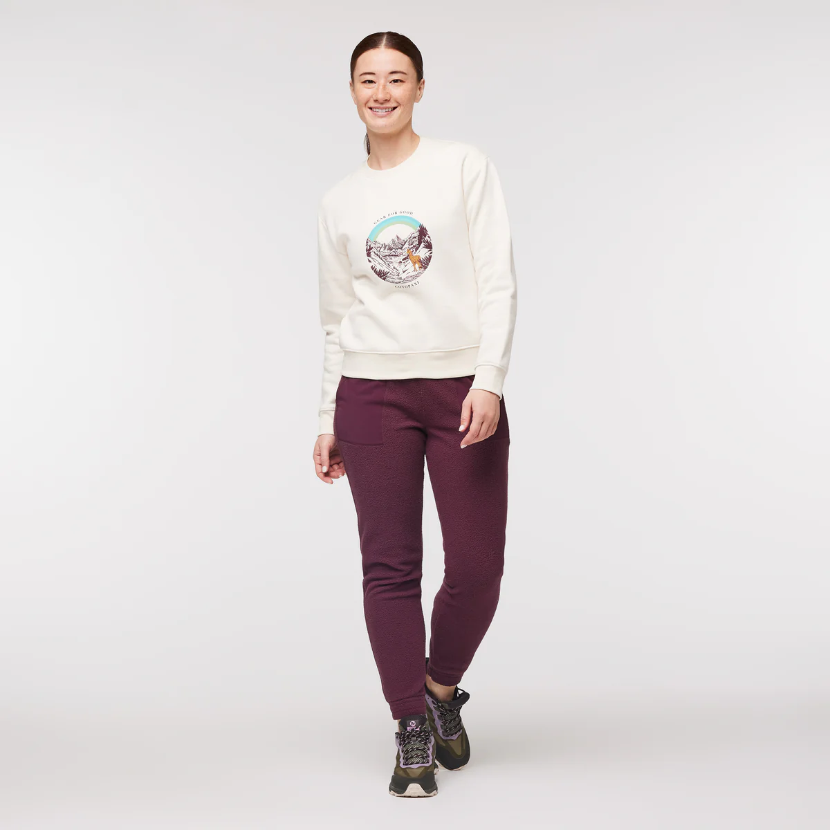 Traveling Llama Crew Sweatshirt - Women's