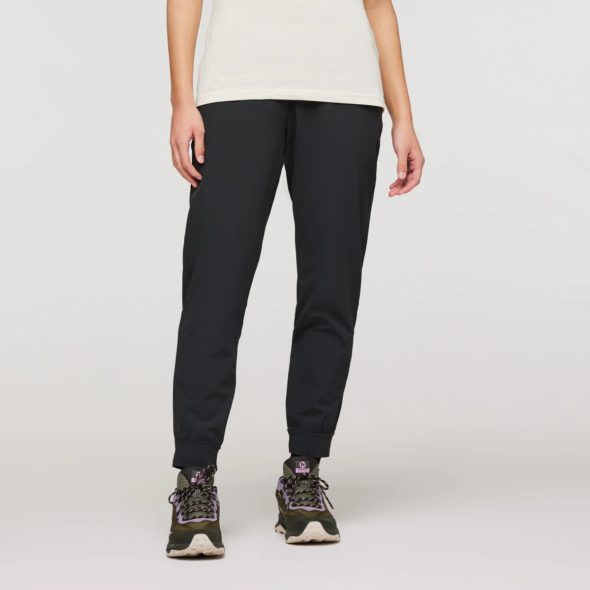 Veza Adventure Jogger - Women's