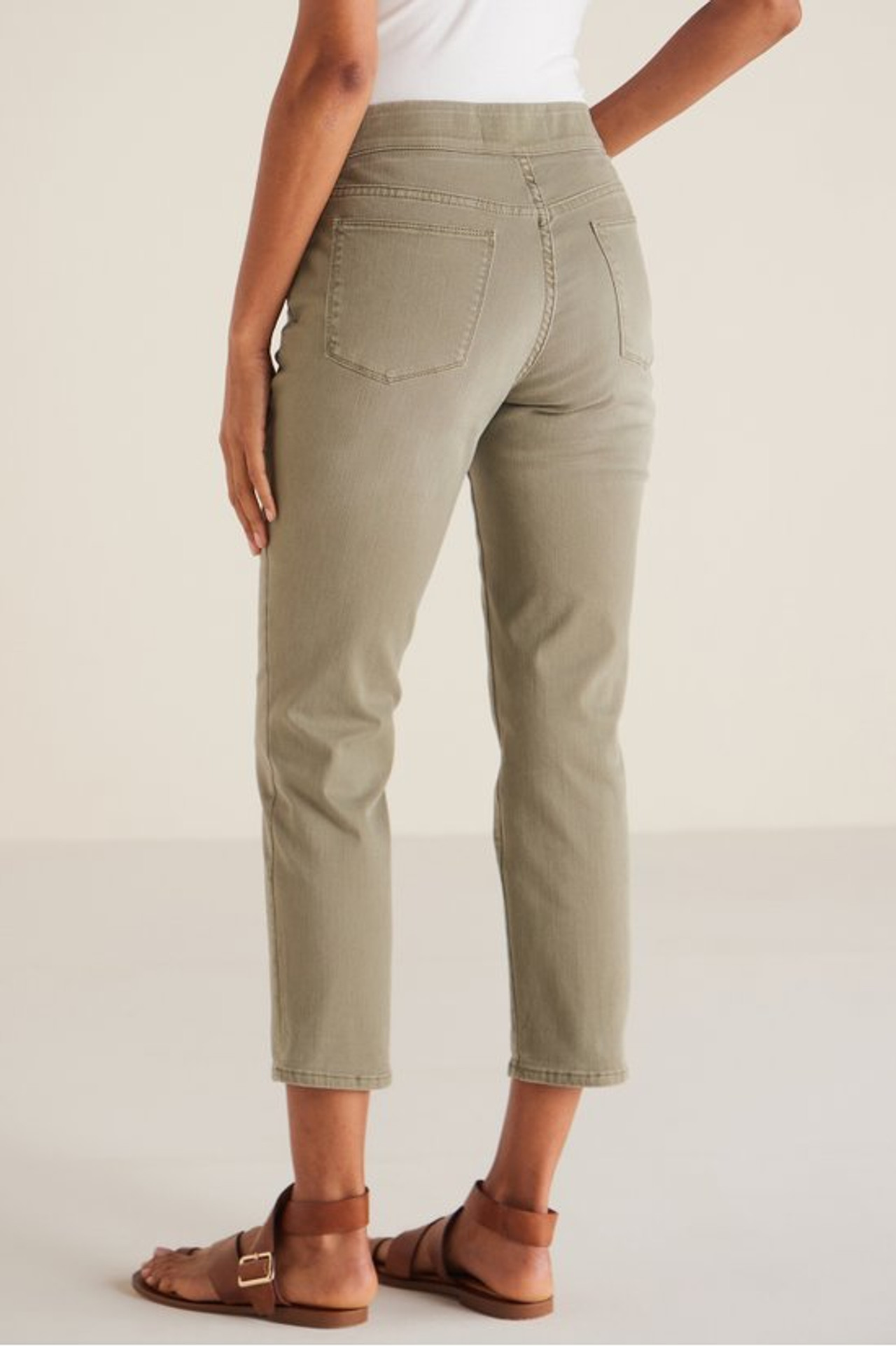 The Ultimate Denim Pull-On Crop