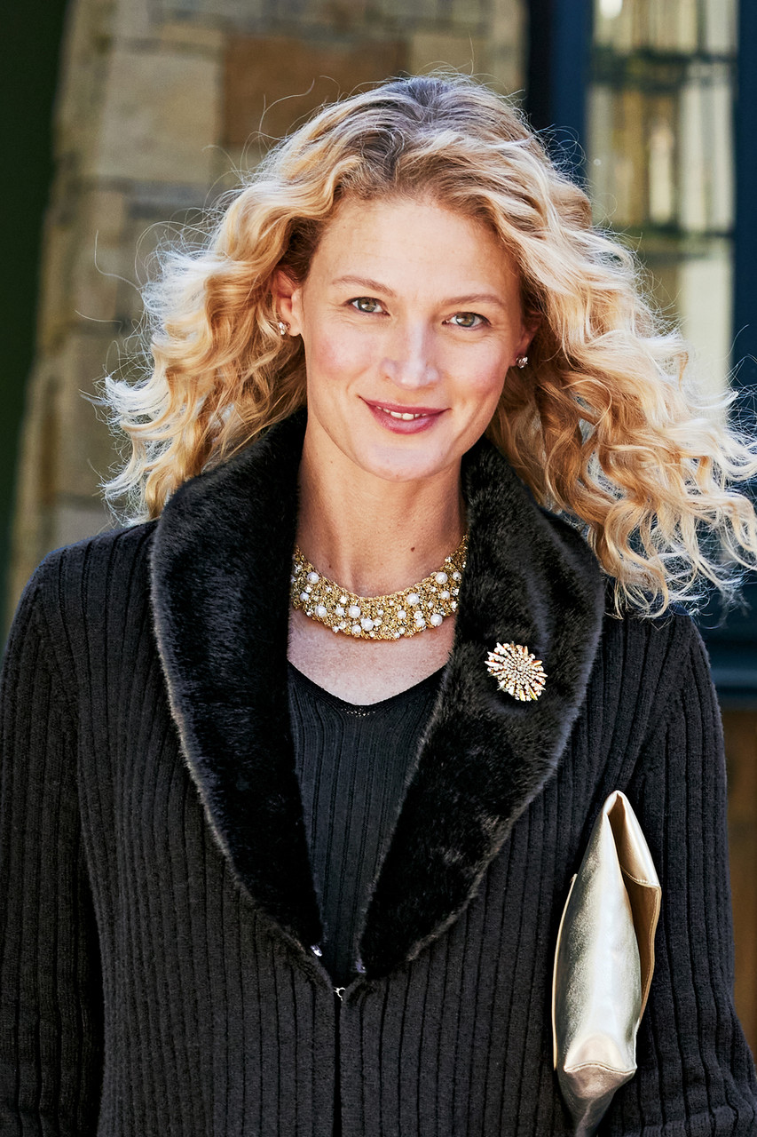 Elanore Crochet Pearl Necklace