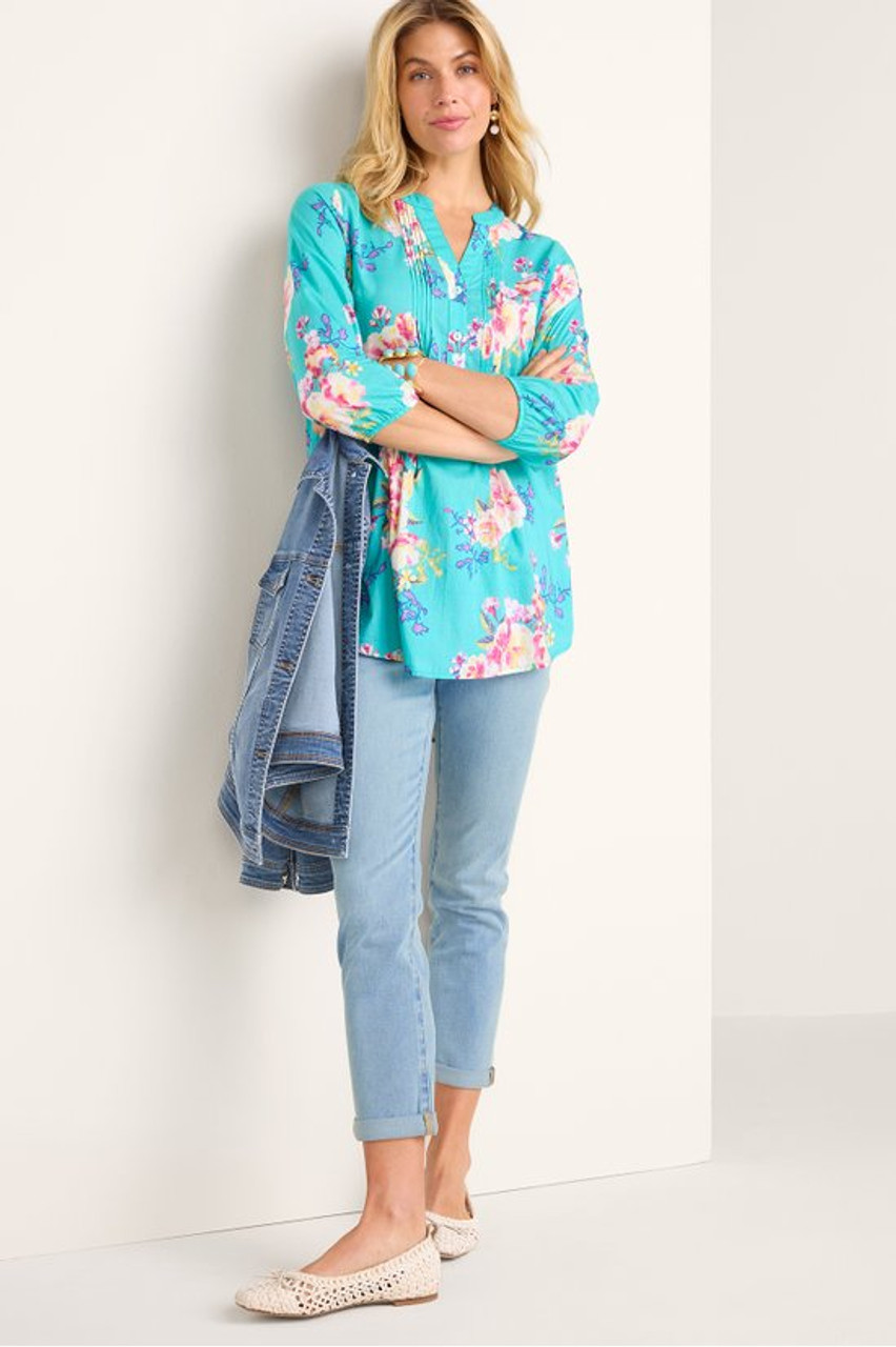 The Ultimate Denim Pull-On Crop