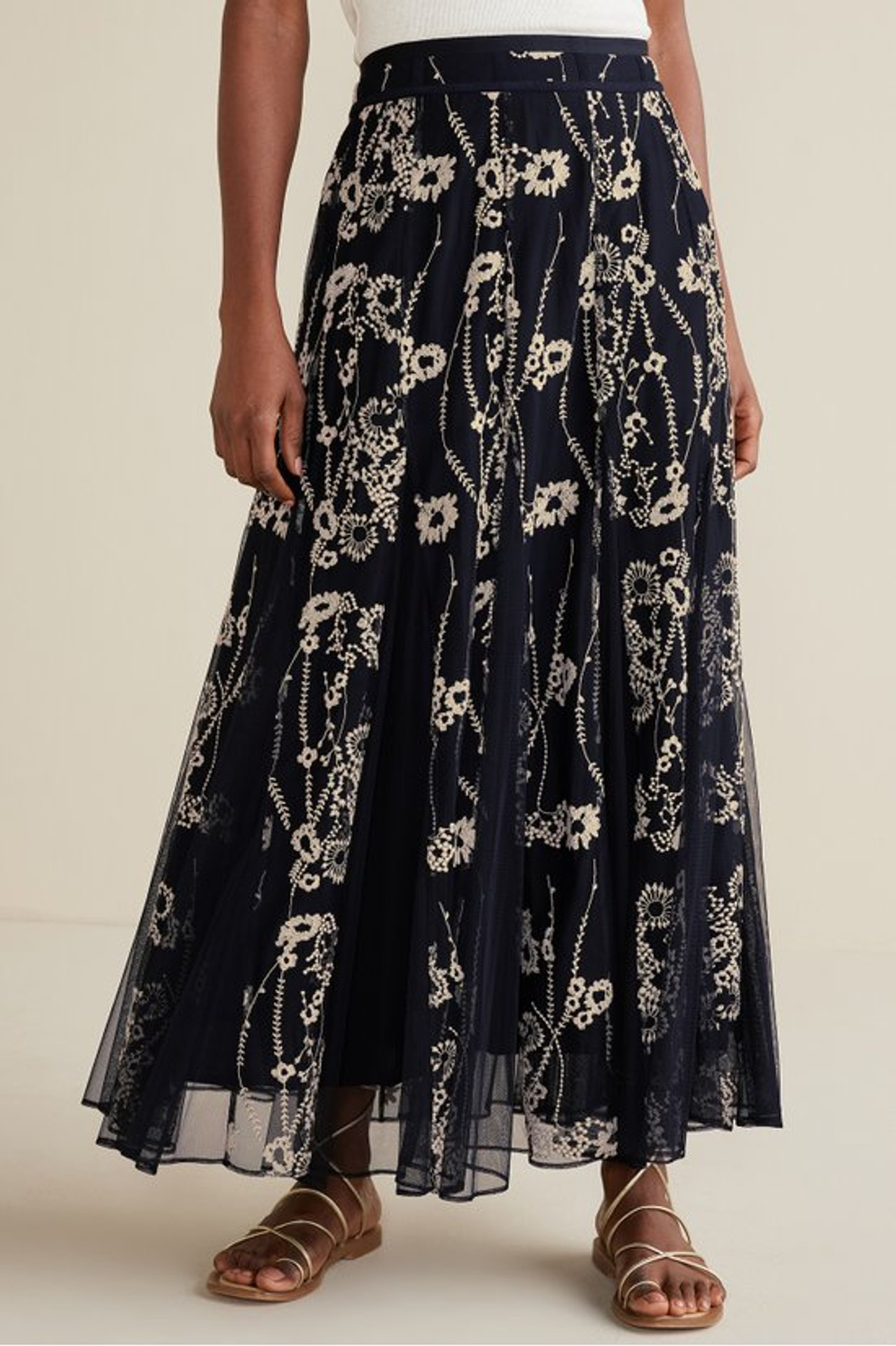 Leatrice Embroidered Maxi Skirt