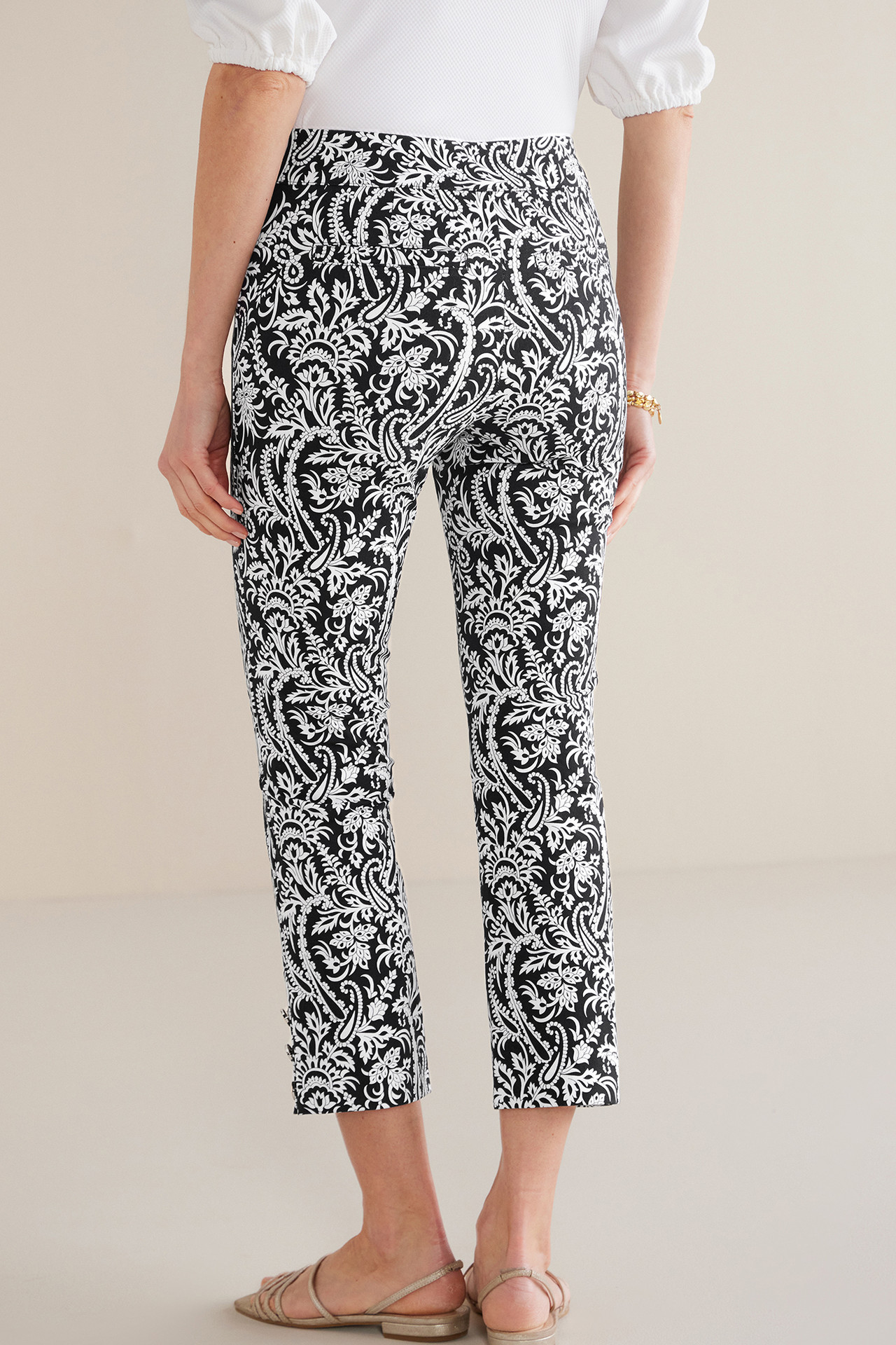 SoftEssential™ SUPERLA Slim Leg Crop Pants1194