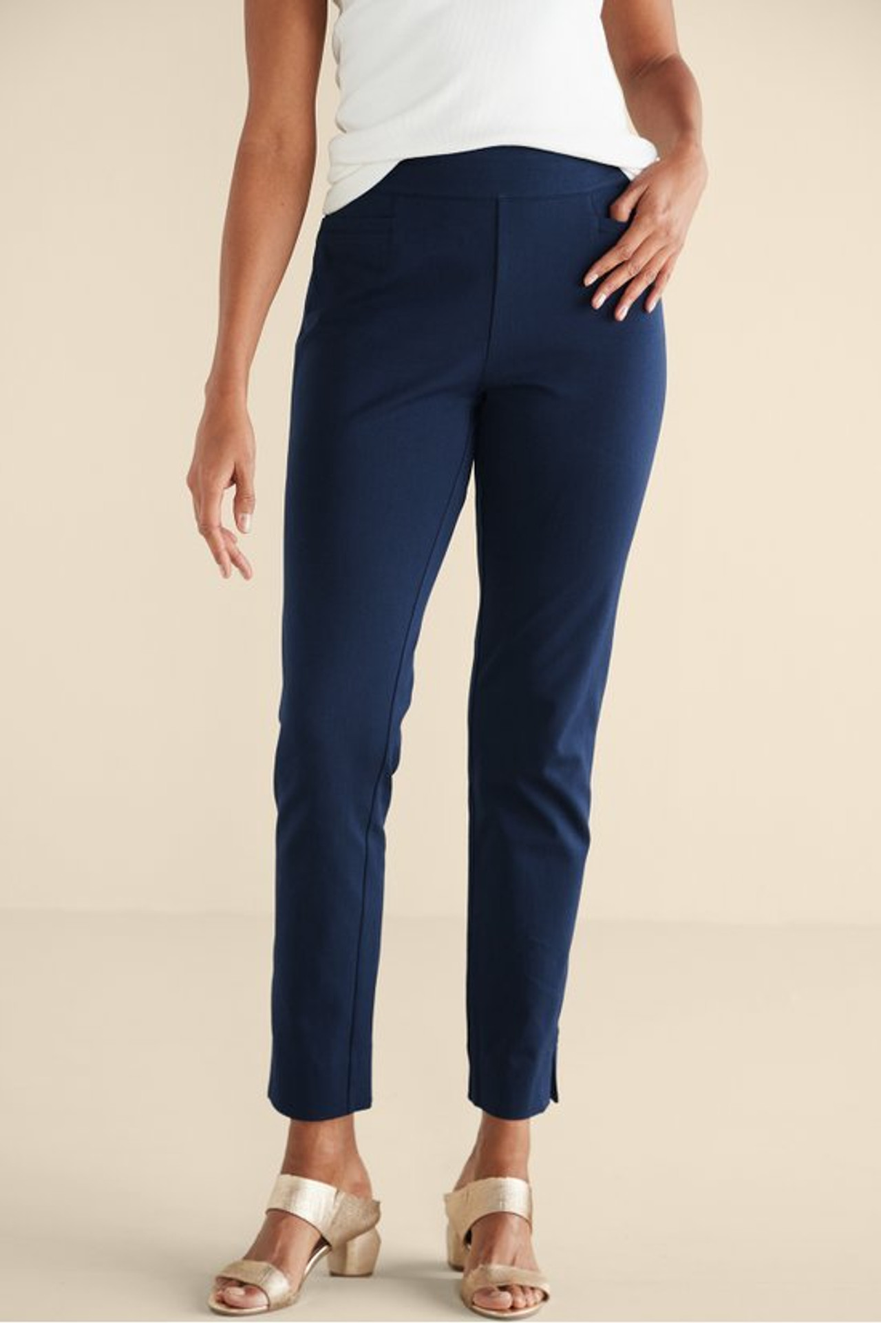 SoftEssential™ SUPERLA Slim Leg Ankle Pants1179