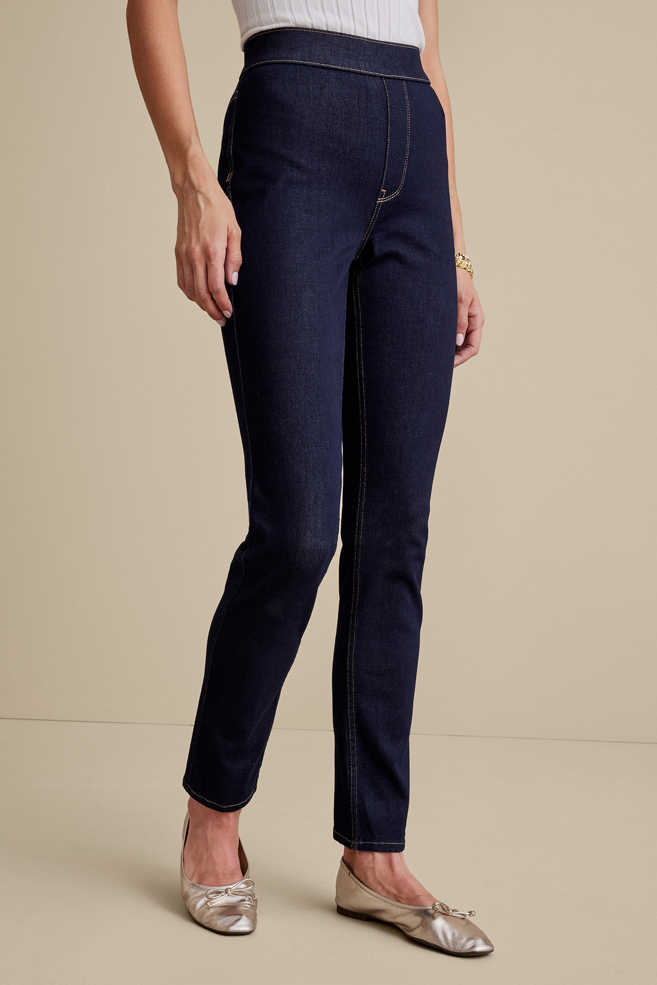 Ultimate Denim Pull-On Slim Leg Jeans1146