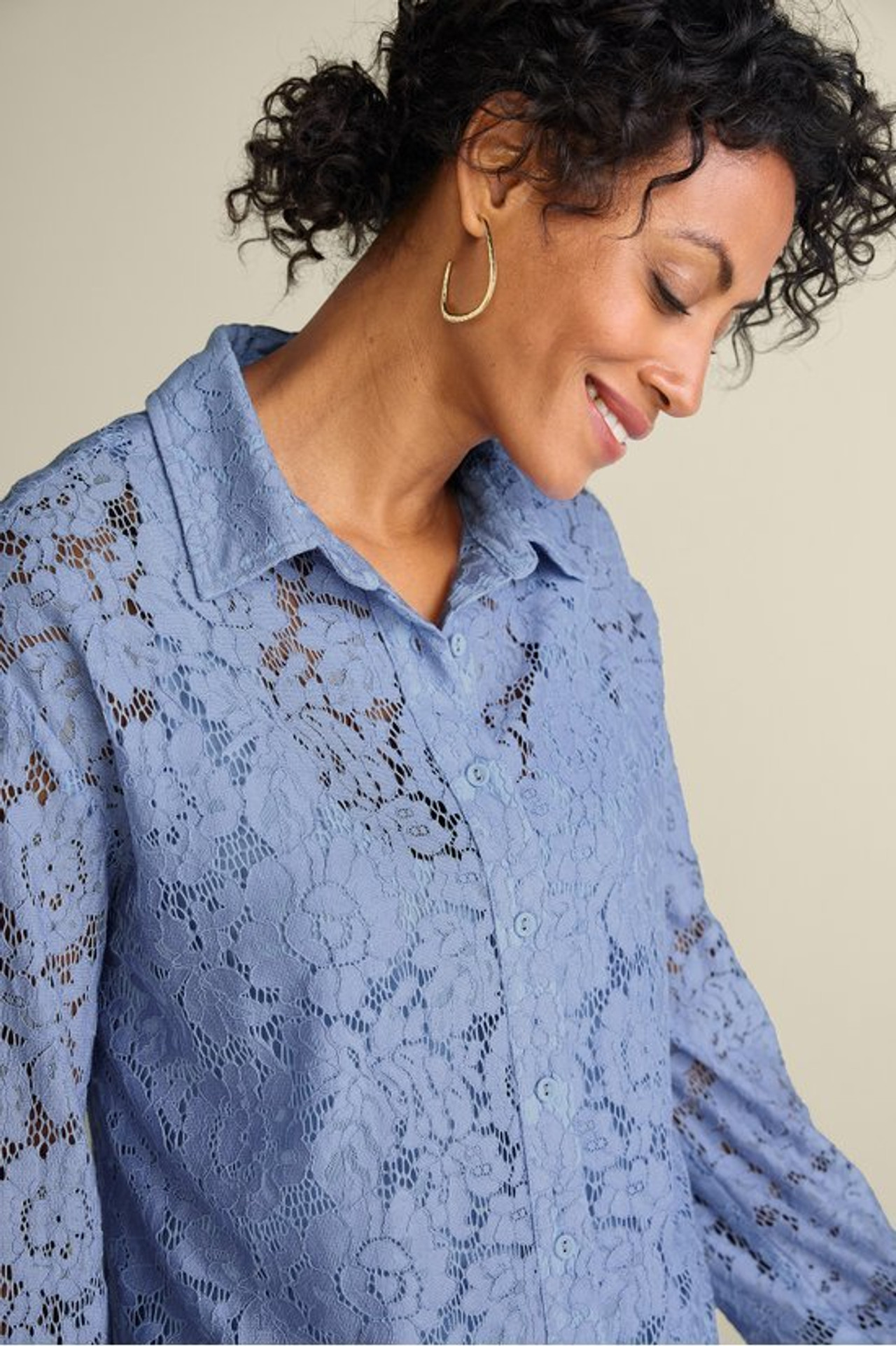 Lisa Lace Button Front   2243