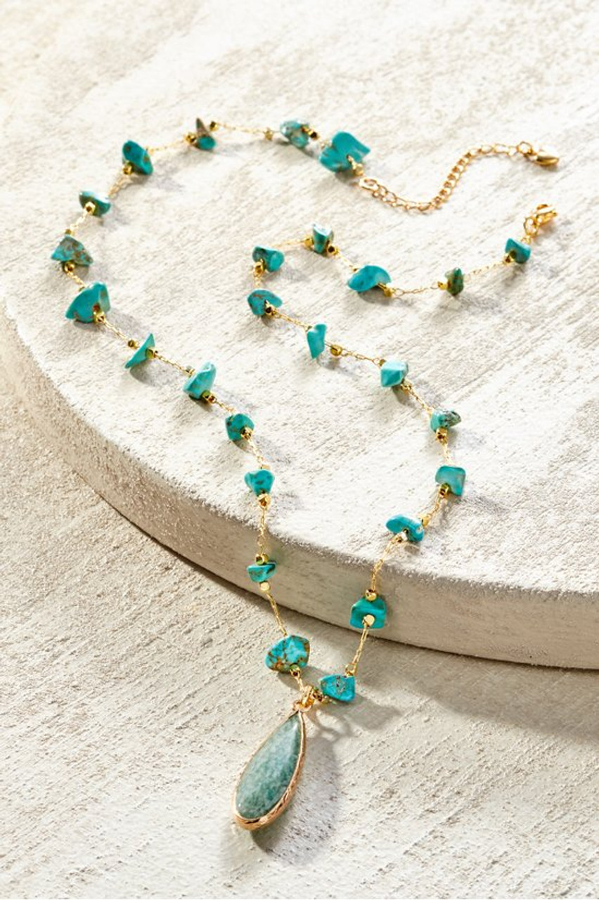 Livia Pendant Necklace