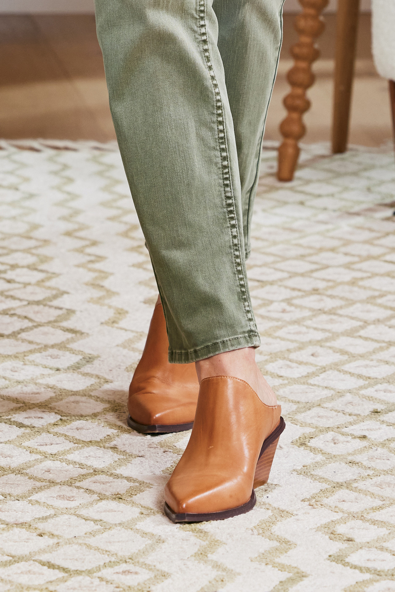 Antelope Caleb Leather Mules