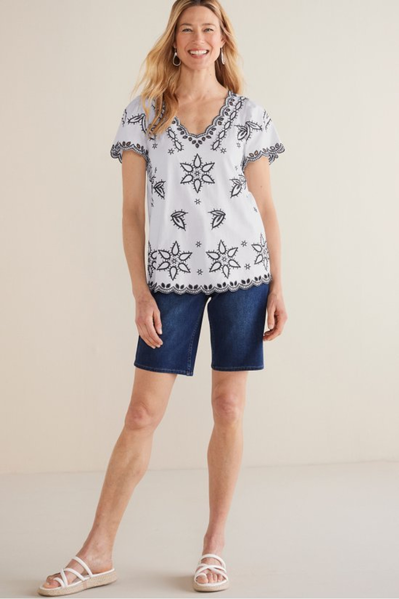 Teres Embroidered Tee
