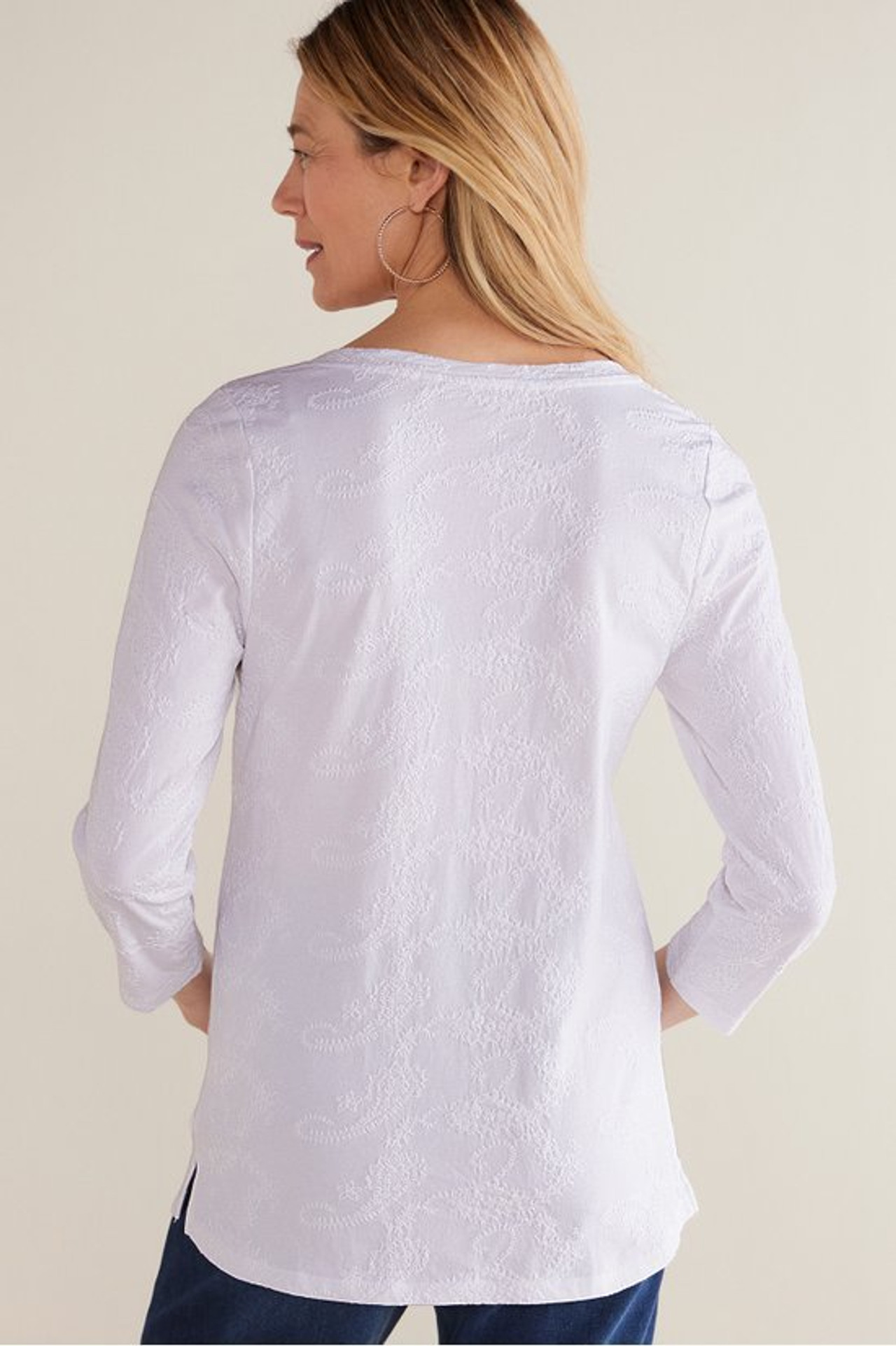 Linnea Embroidered 3/4 Sleeve Tee