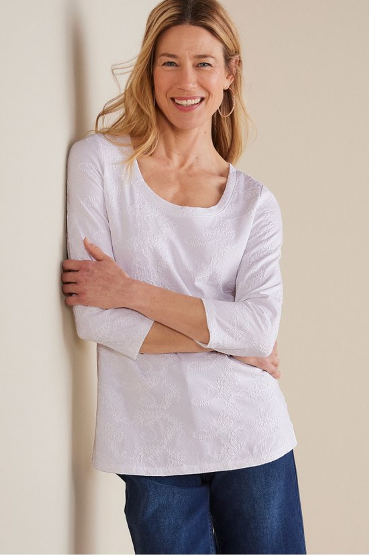 Linnea Embroidered 3/4 Sleeve Tee