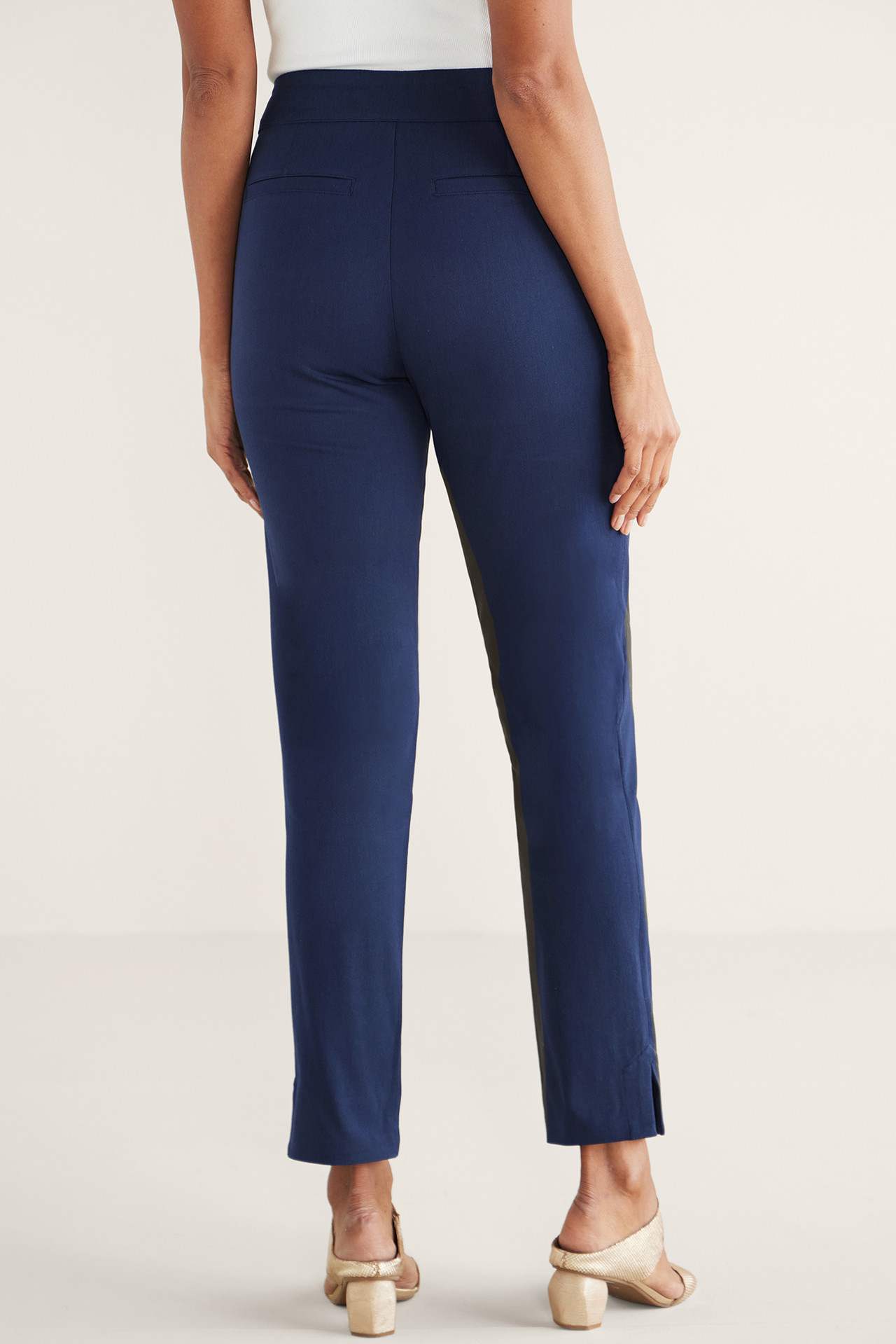 SoftEssential™ SUPERLA Slim Leg Ankle Pants1179