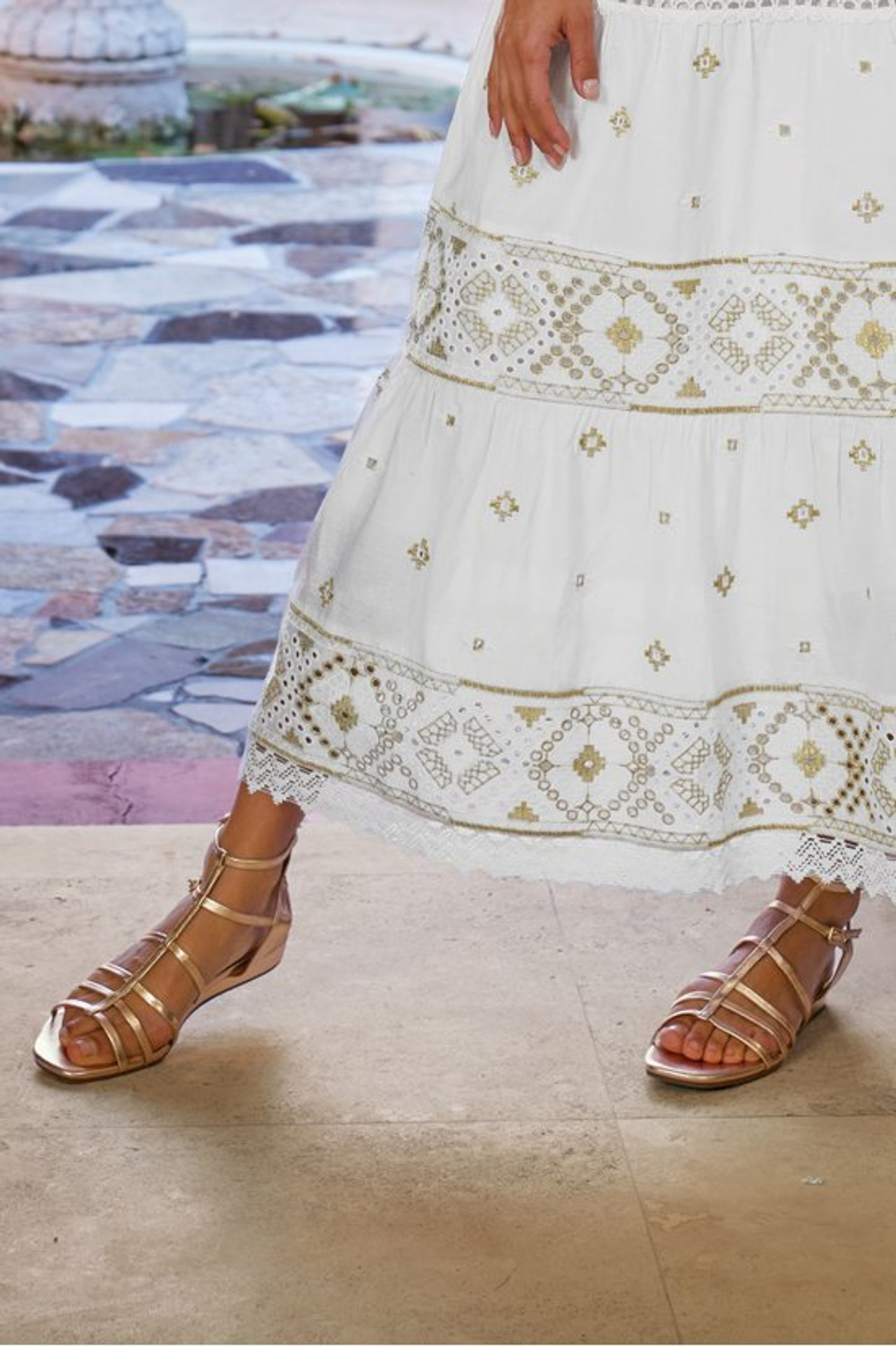 Seychelles Luxurious Strappy Sandal1351