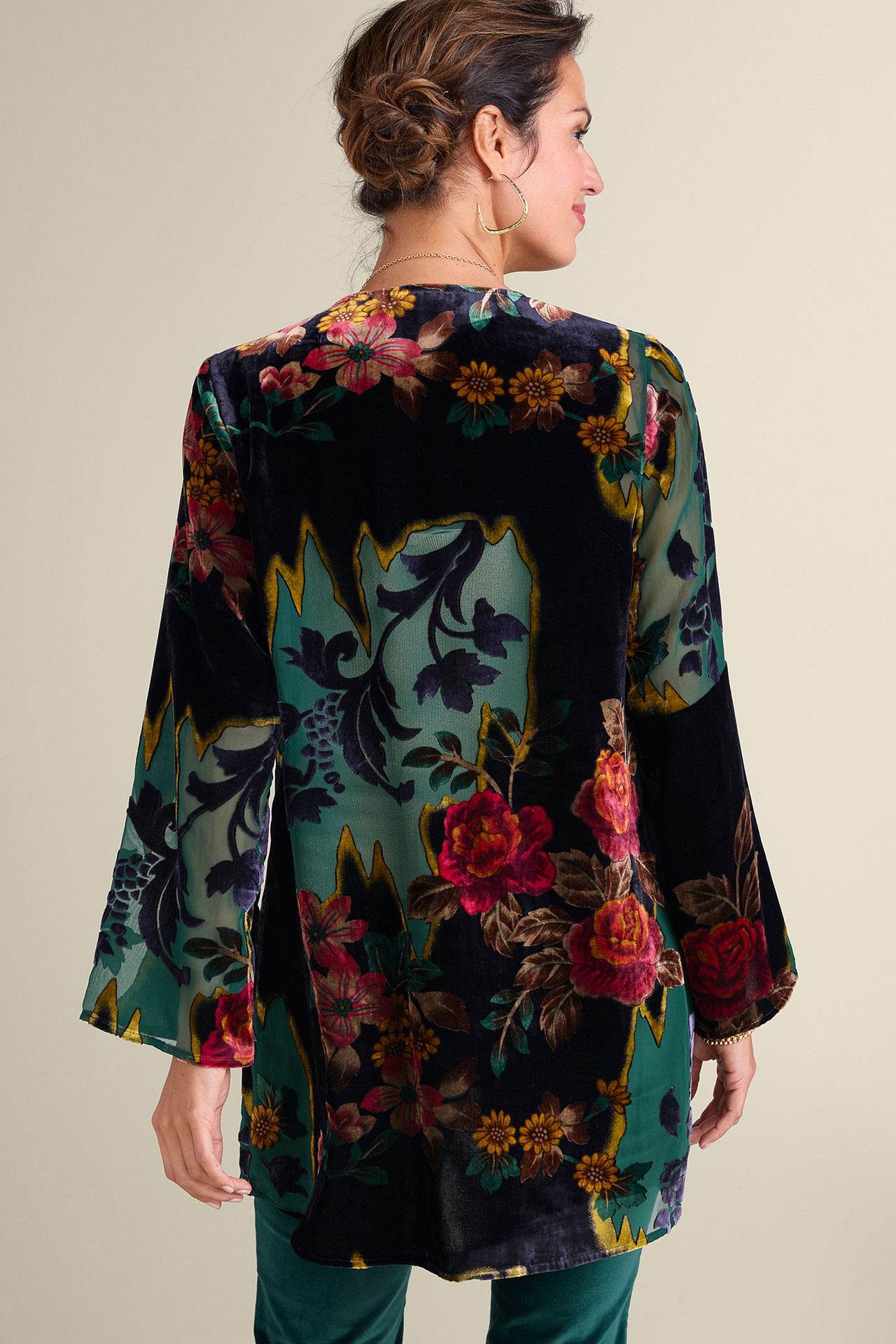 Aaliyah Floral Velvet Topper