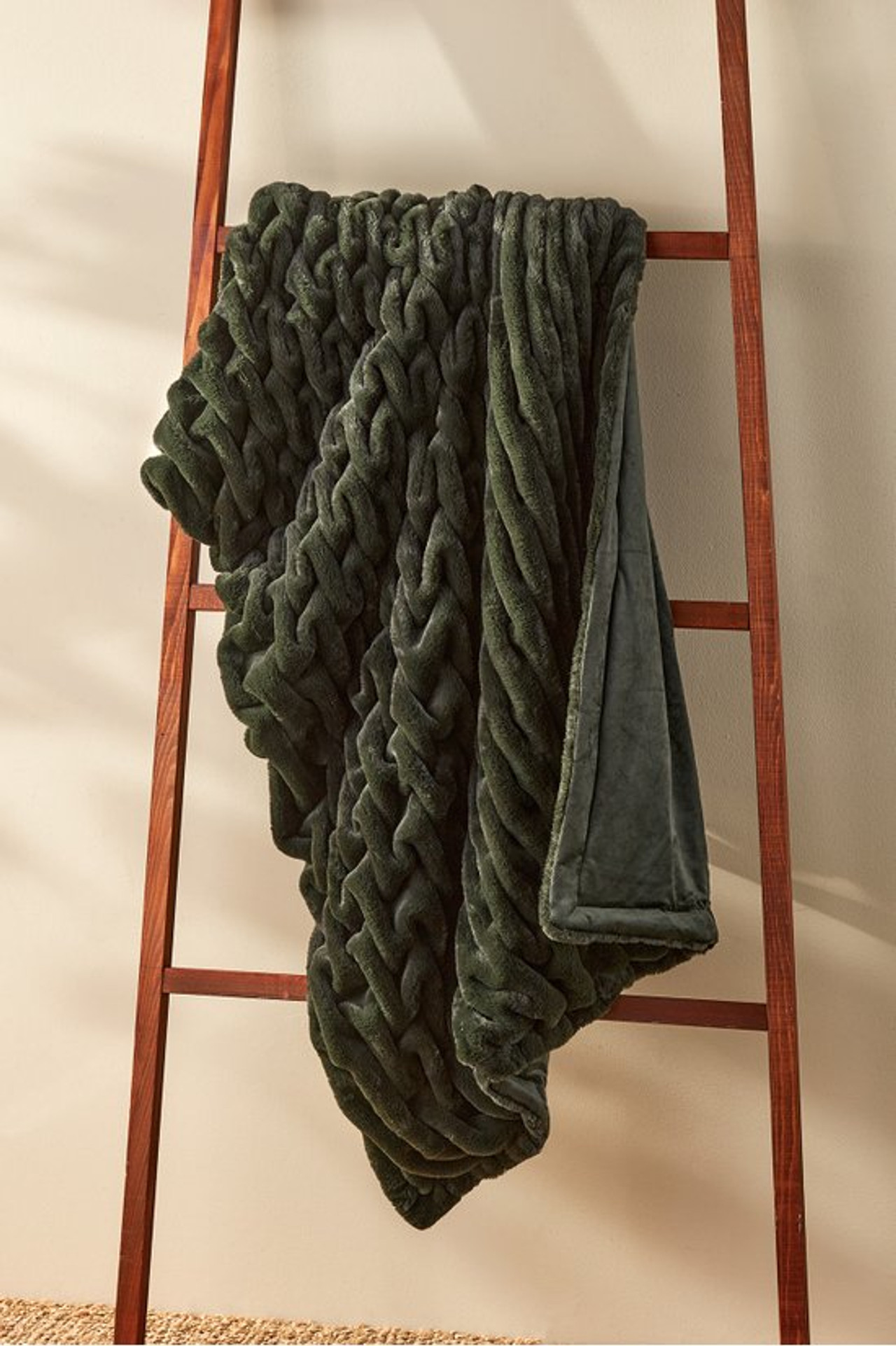 La Parisienne Faux Fur Throw