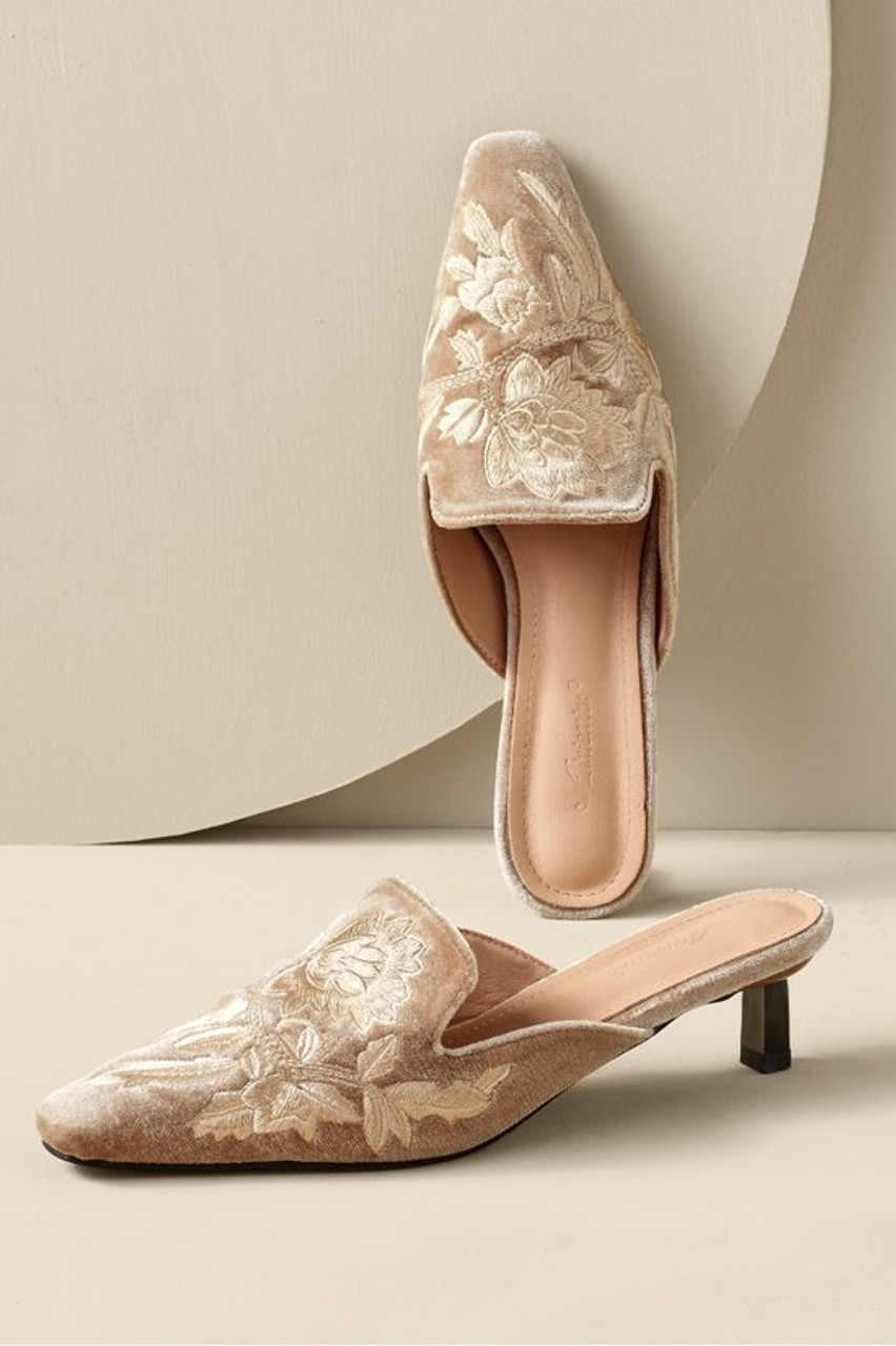 Carolina Embroidered Mule