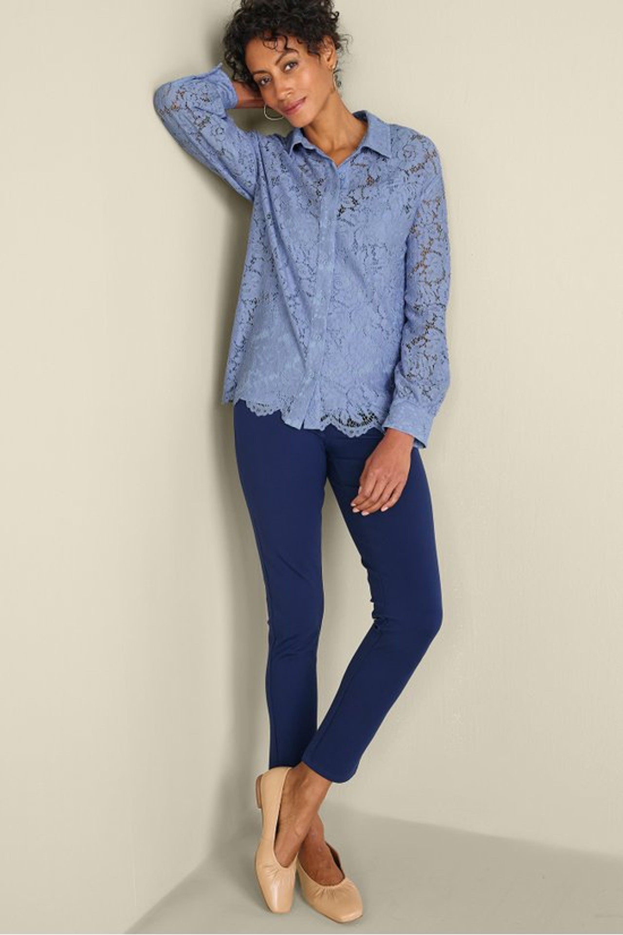 Lisa Lace Button Front   2243