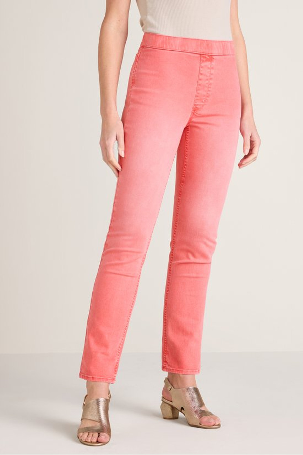 Ultimate Denim Pull-On Slim Leg Jeans1146