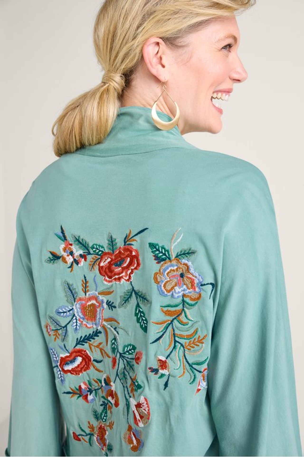 Zerah Embroidered Topper