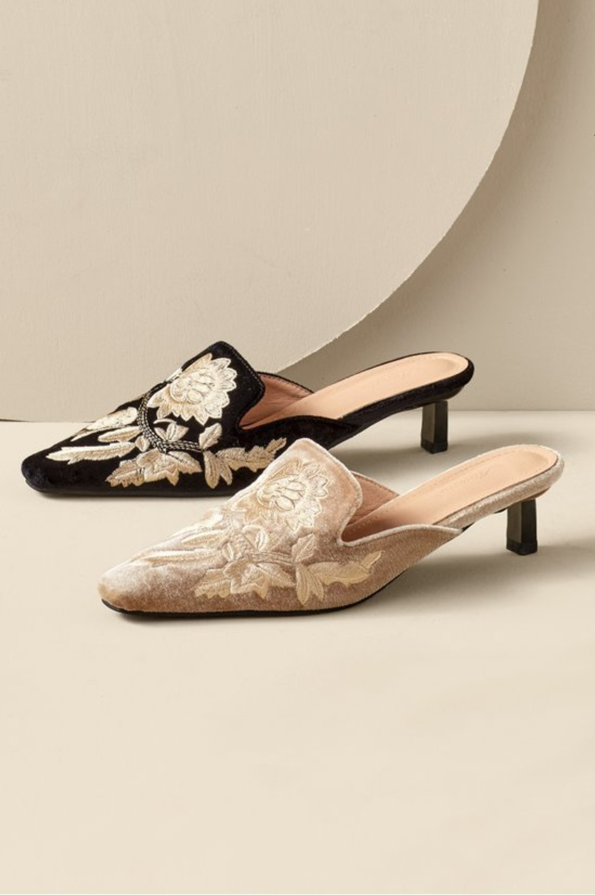 Carolina Embroidered Mule