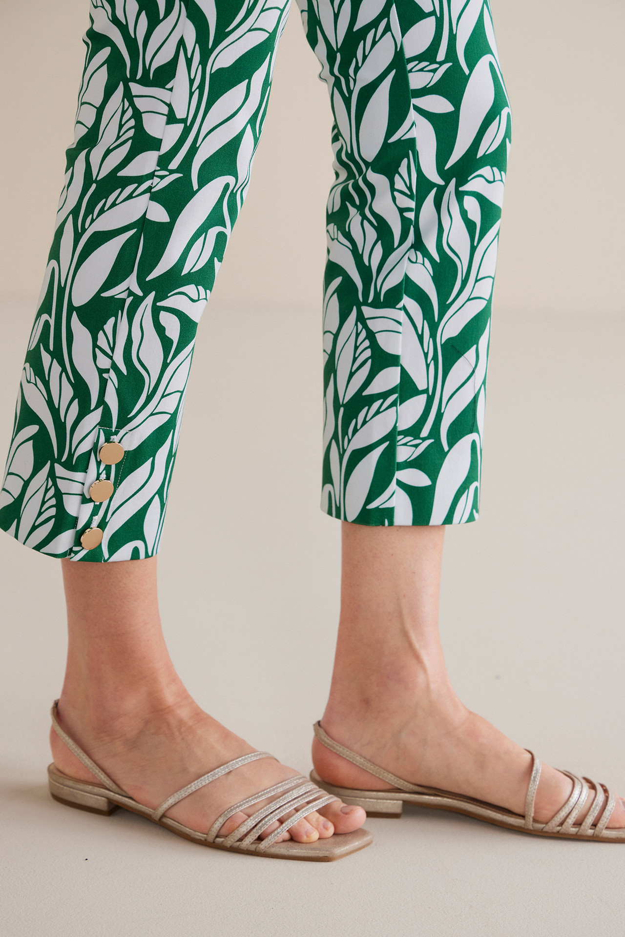 SoftEssential™ SUPERLA Slim Leg Crop Pants1194