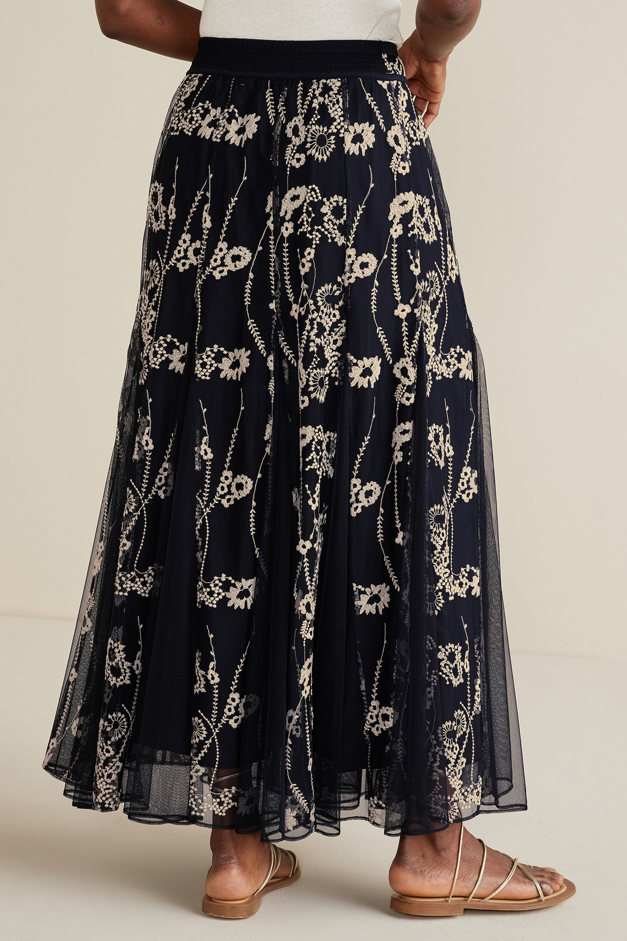 Leatrice Embroidered Maxi Skirt