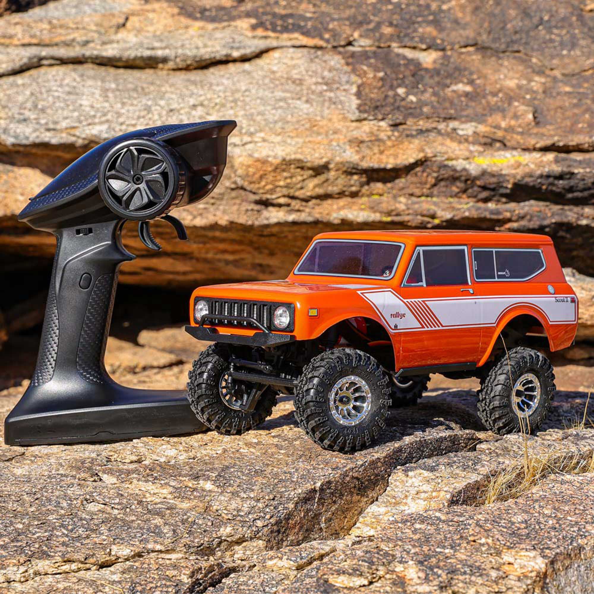 Redcat Racing 1/18 Ascent-18 International Scout II 4x4 Rock Crawler RTR, Orange