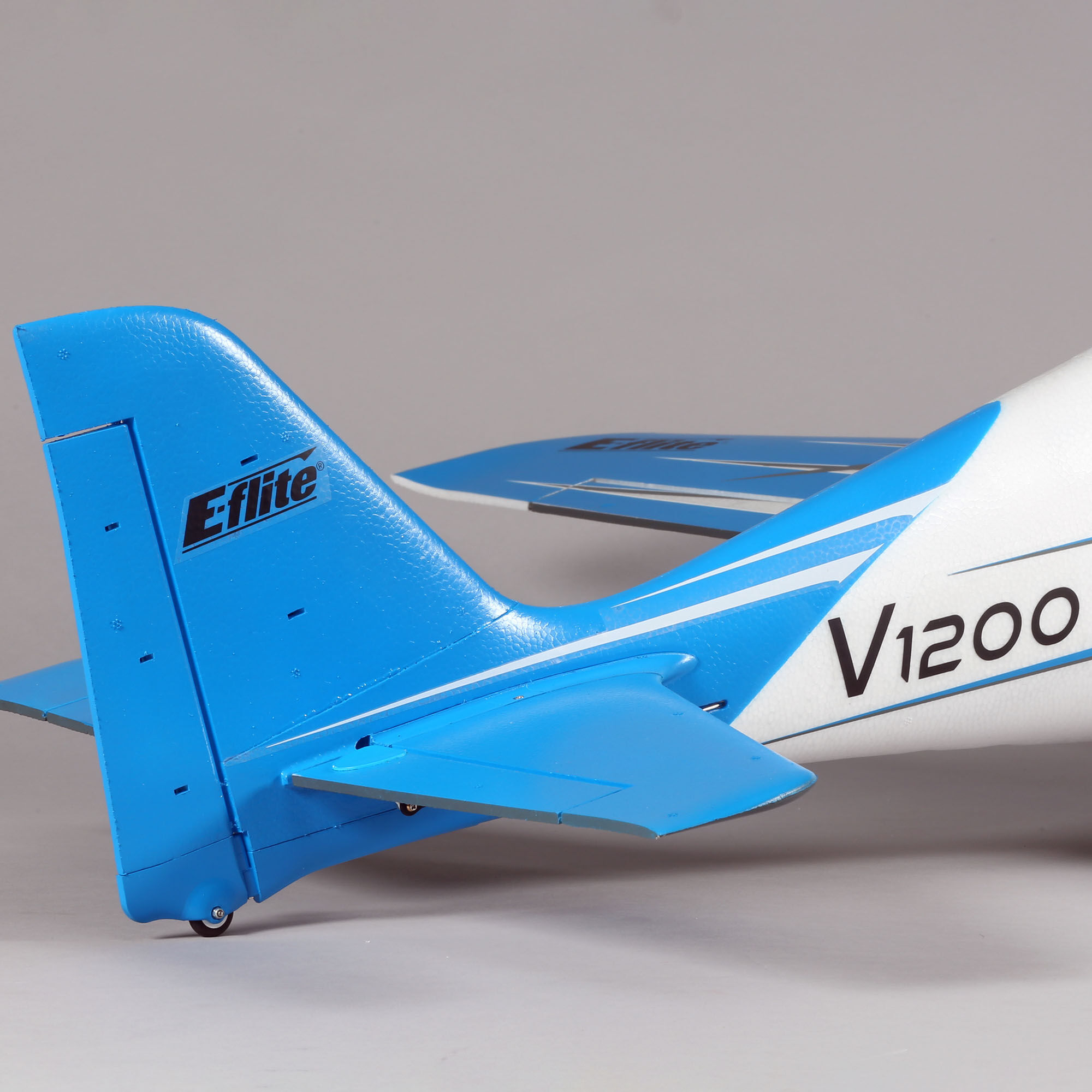 E-flite V1200 1.2m BNF Basic with Smart, AS3X and SAFE Select