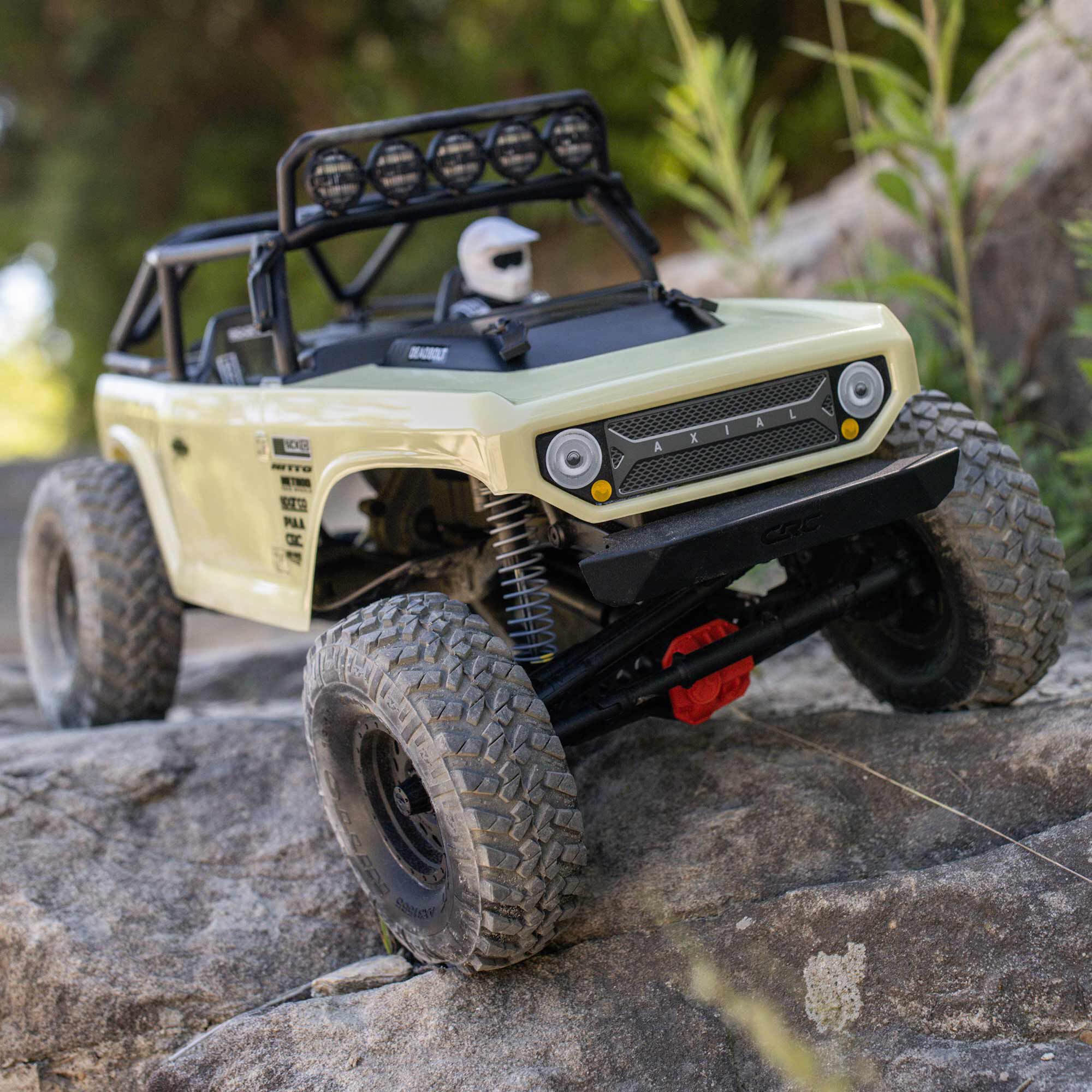Axial 1/10 SCX10 II Deadbolt 4X4 Brushed RTR, Tan