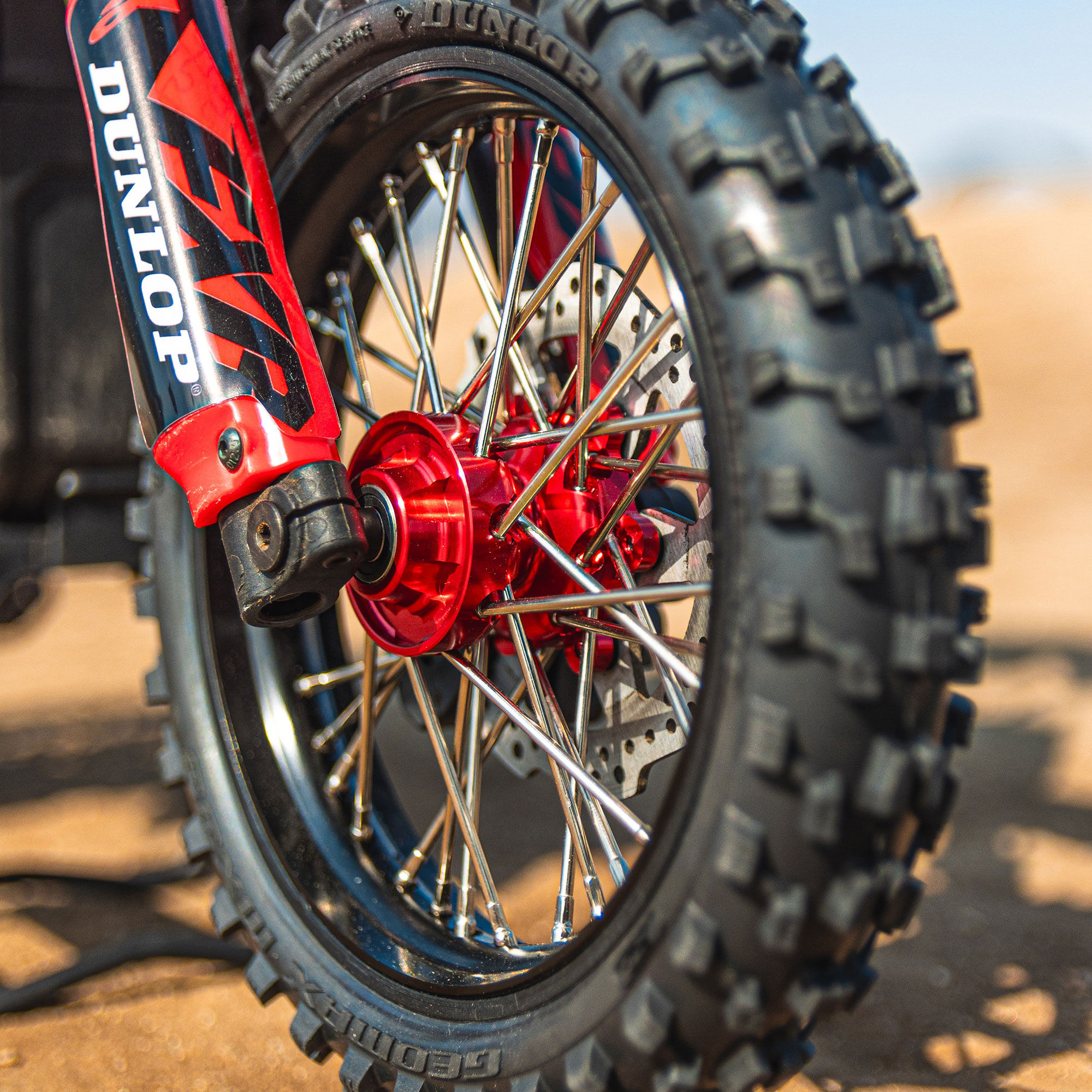 Pro-Line Racing 1/4 Pro-Spec Aluminum V2 Bead Front Wheel Black/Red (1): Promoto-MX