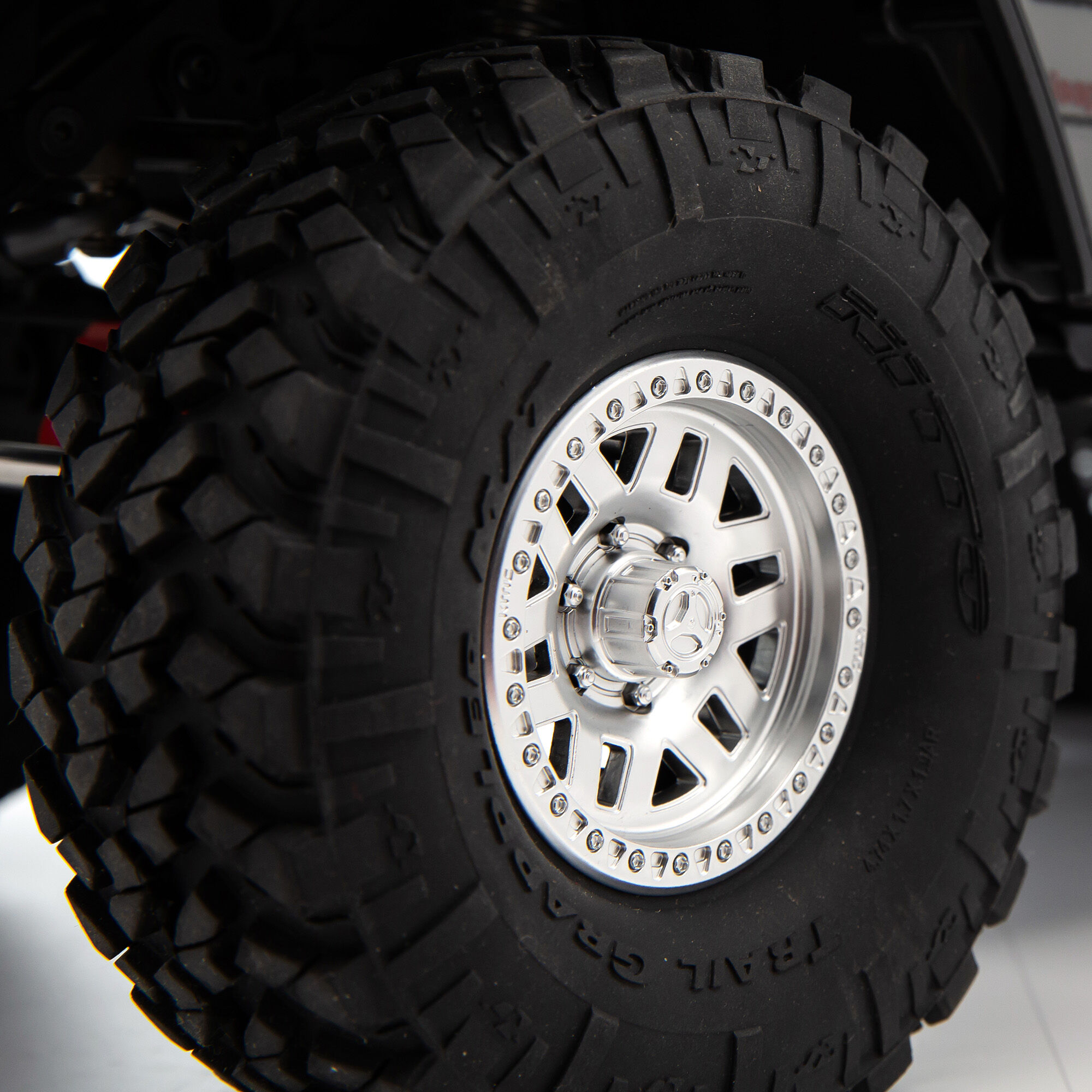 Axial 1/10 SCX10 III Jeep JLU Wrangler 4X4 RTR Brushed Rock Crawler,Gray