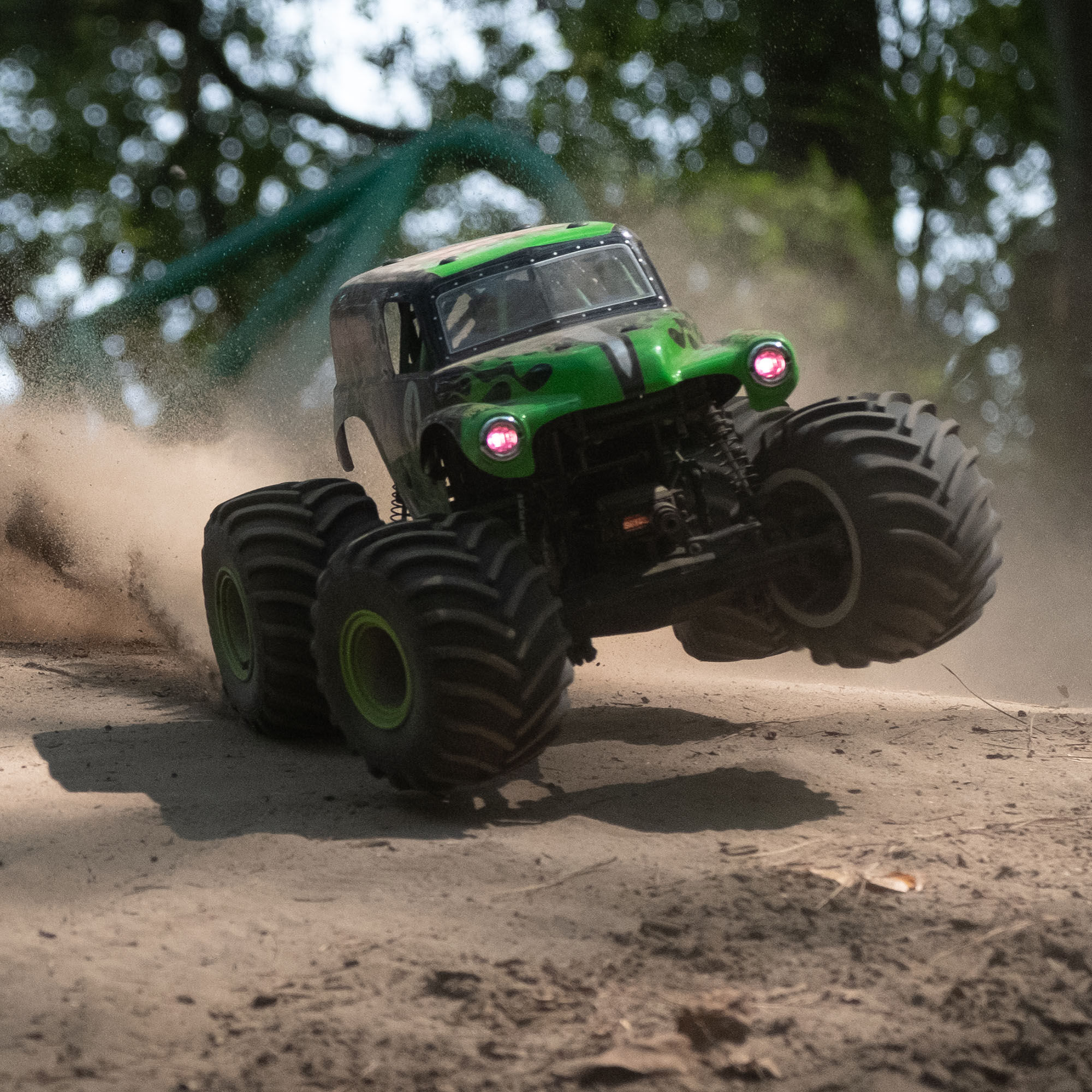 Losi 1/8 LMT 3S 4X4 RTR Brushless Monster Truck