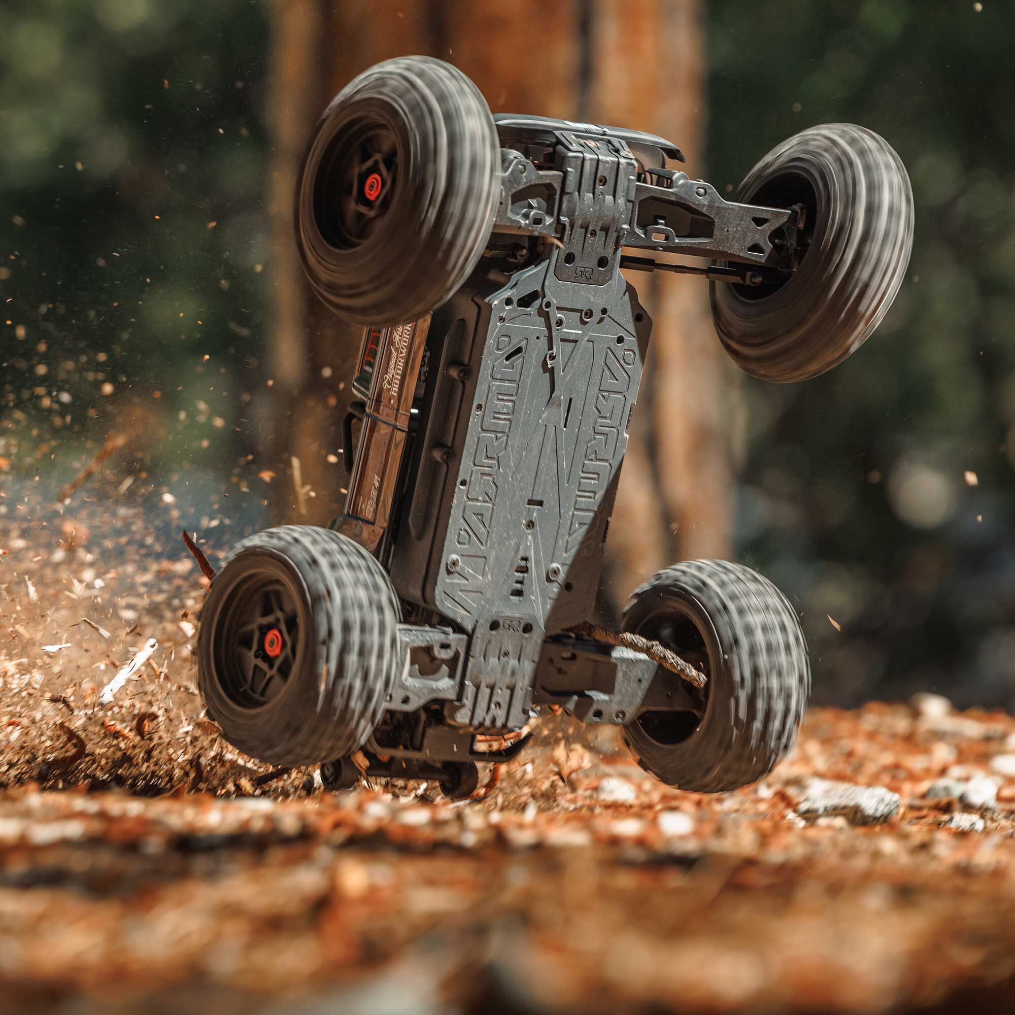 ARRMA 1/10 OUTCAST 4S 4X4 RTR Brushless Stunt Truck, Gun Metal