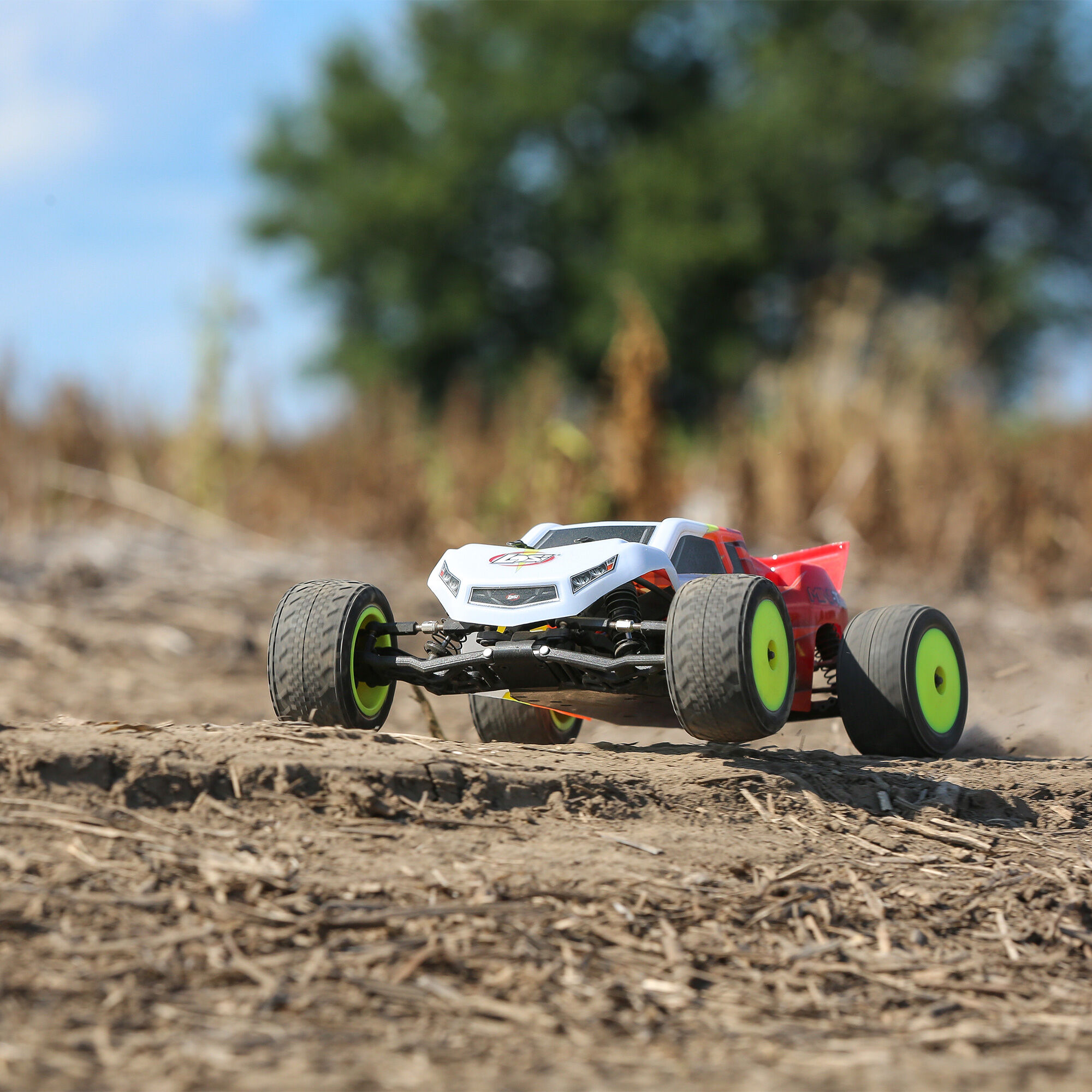 Losi 1/18 Mini-T 2.0 2S 2WD RTR Brushed Stadium Truck (Battery & Charger included), Red