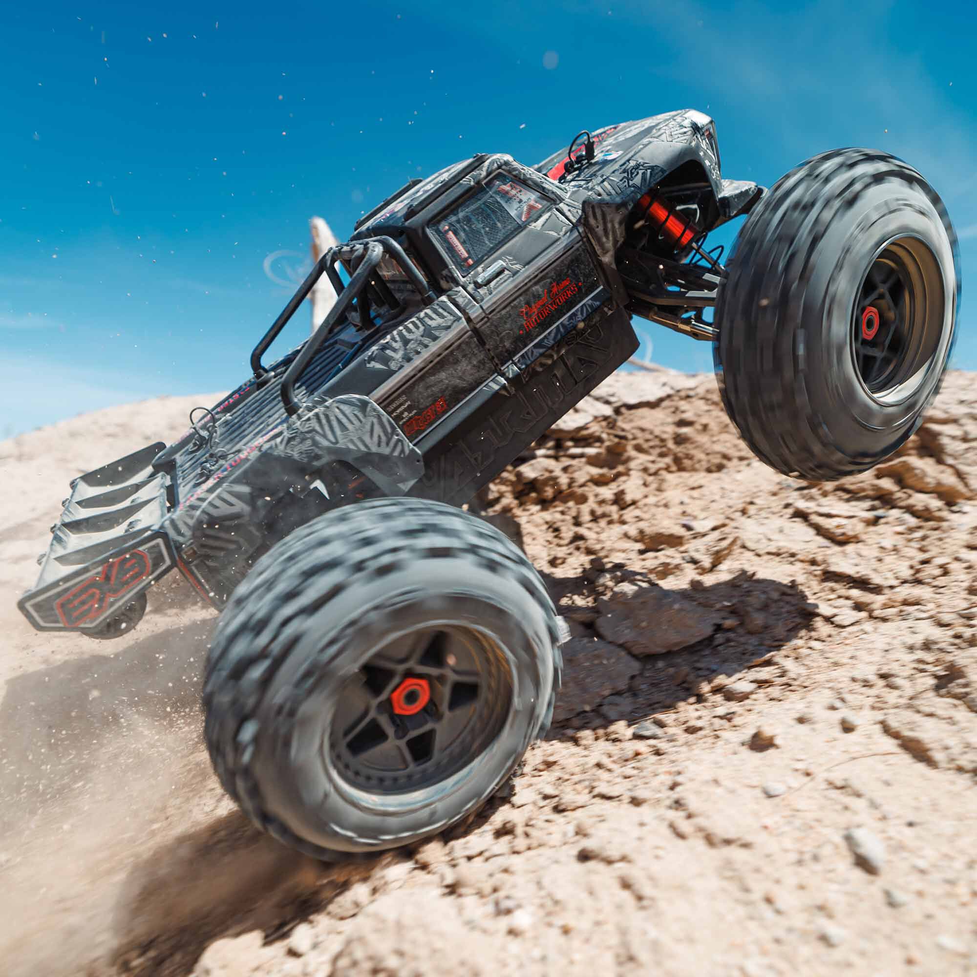 ARRMA 1/5 OUTCAST 8S EXB AVC 4X4 RTR Brushless Stunt Truck, Black