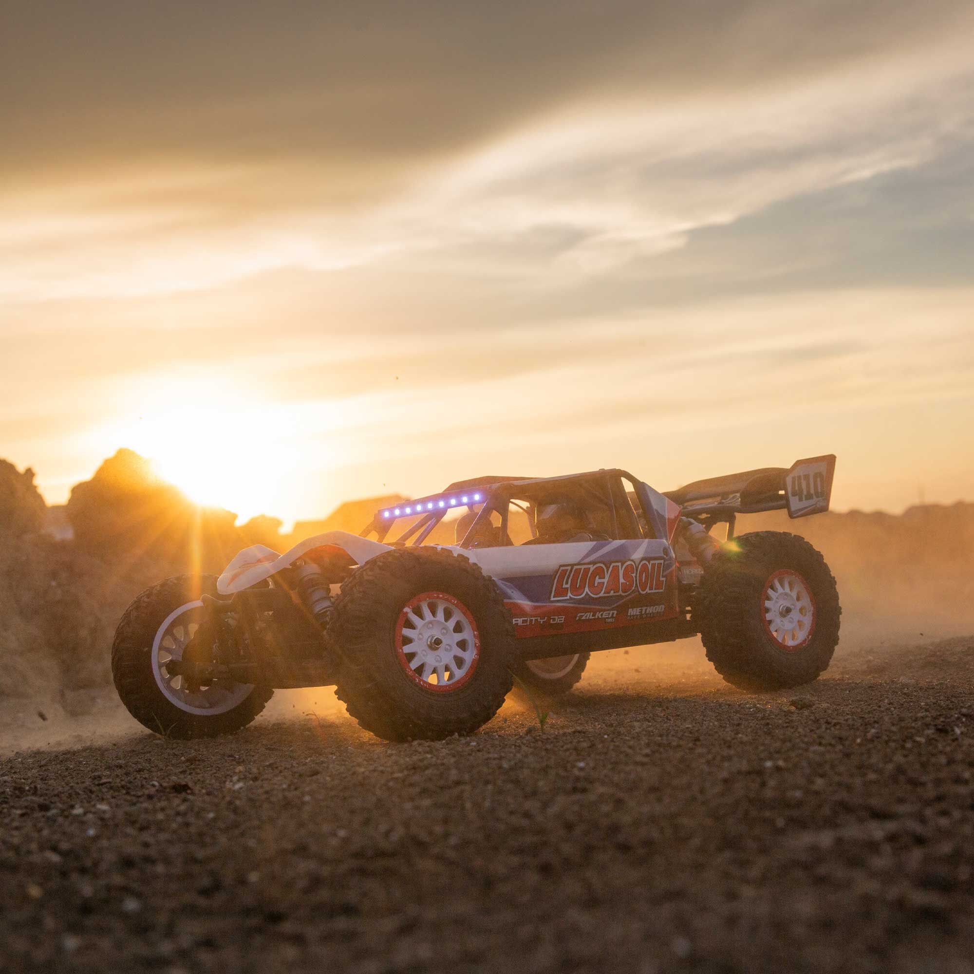 Losi 1/10 Tenacity DB Pro Lucas Oil 3S 4WD RTR Brushless Desert Buggy