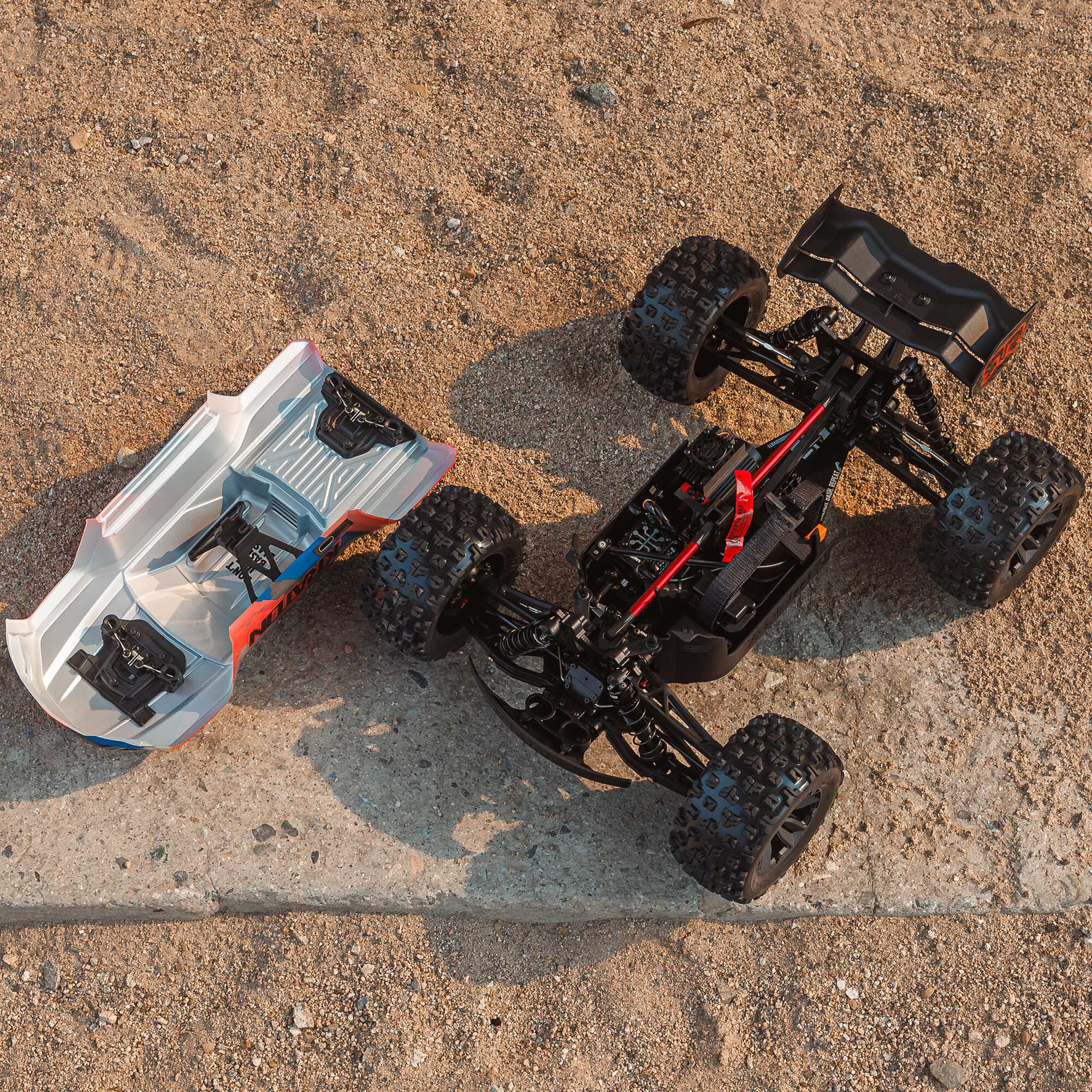 ARRMA 1/8 KRATON 6S 4X4 RTR Brushless Speed Truck, Blue/Orange