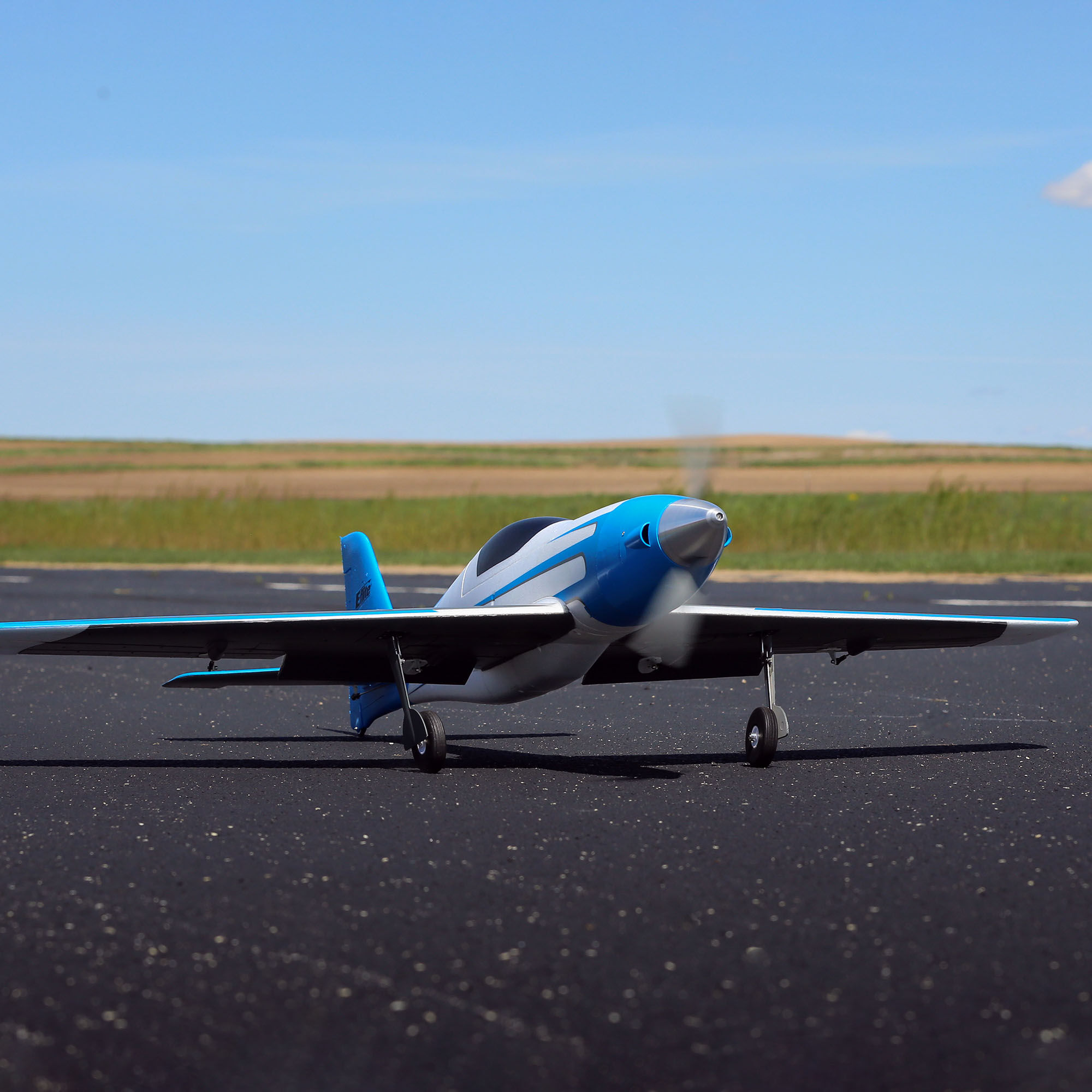 E-flite V1200 1.2m BNF Basic with Smart, AS3X and SAFE Select