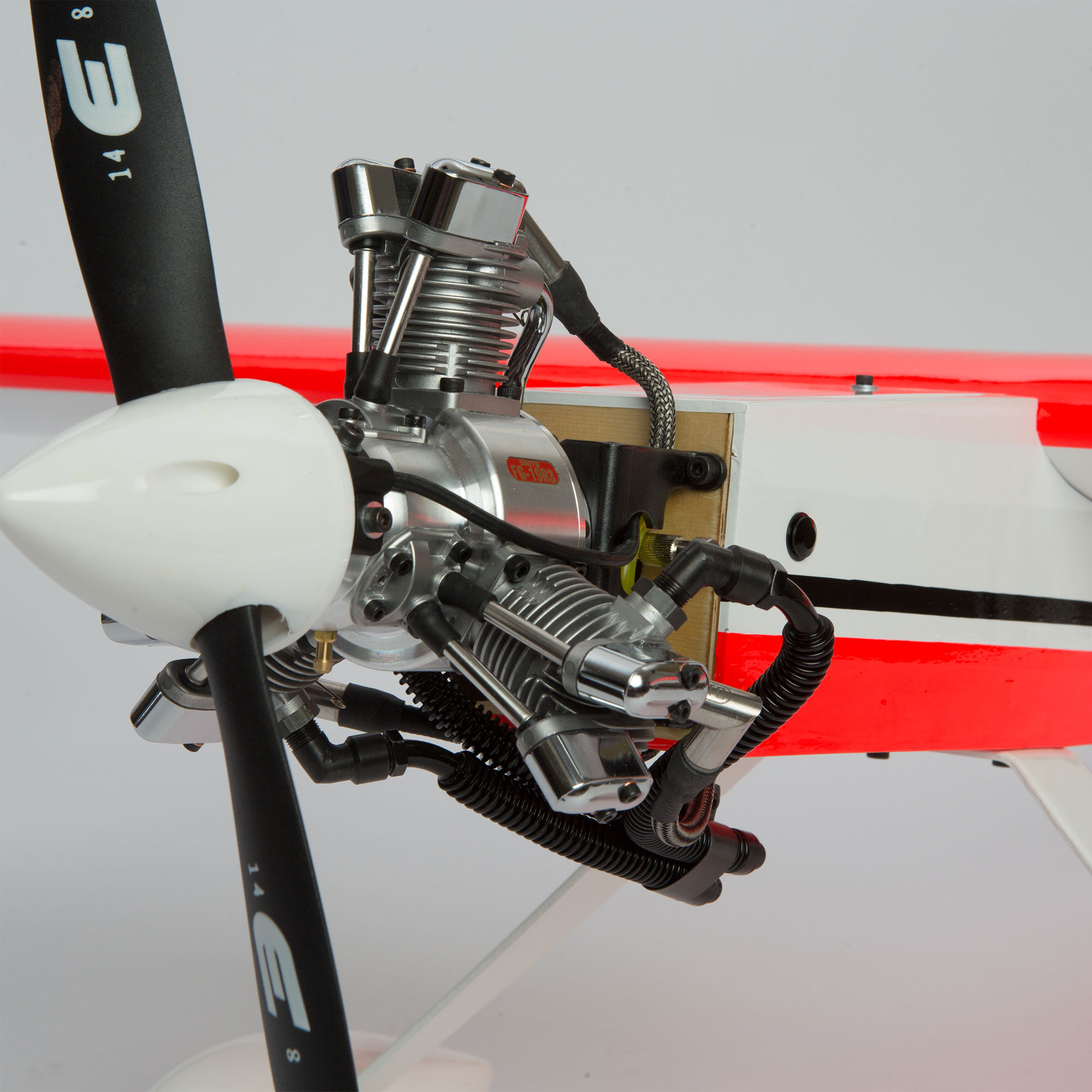 Hangar 9 Ultra Stick 10cc ARF, 60"