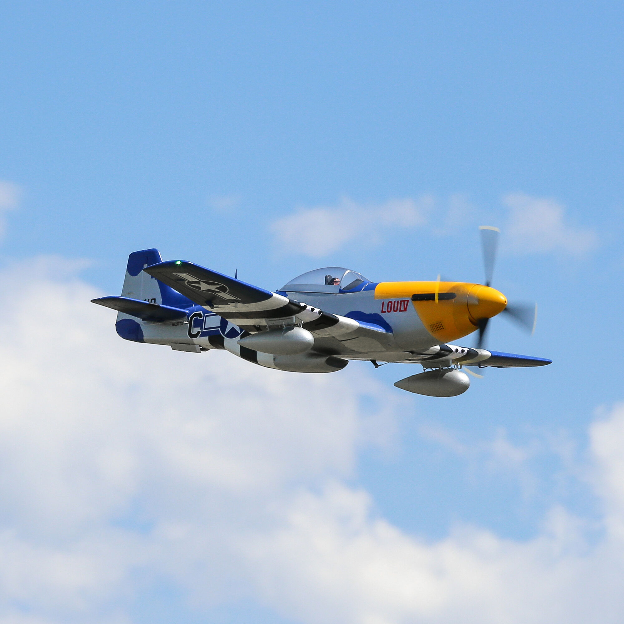 E-flite P-51D Mustang 1.5m BNF Basic Combo