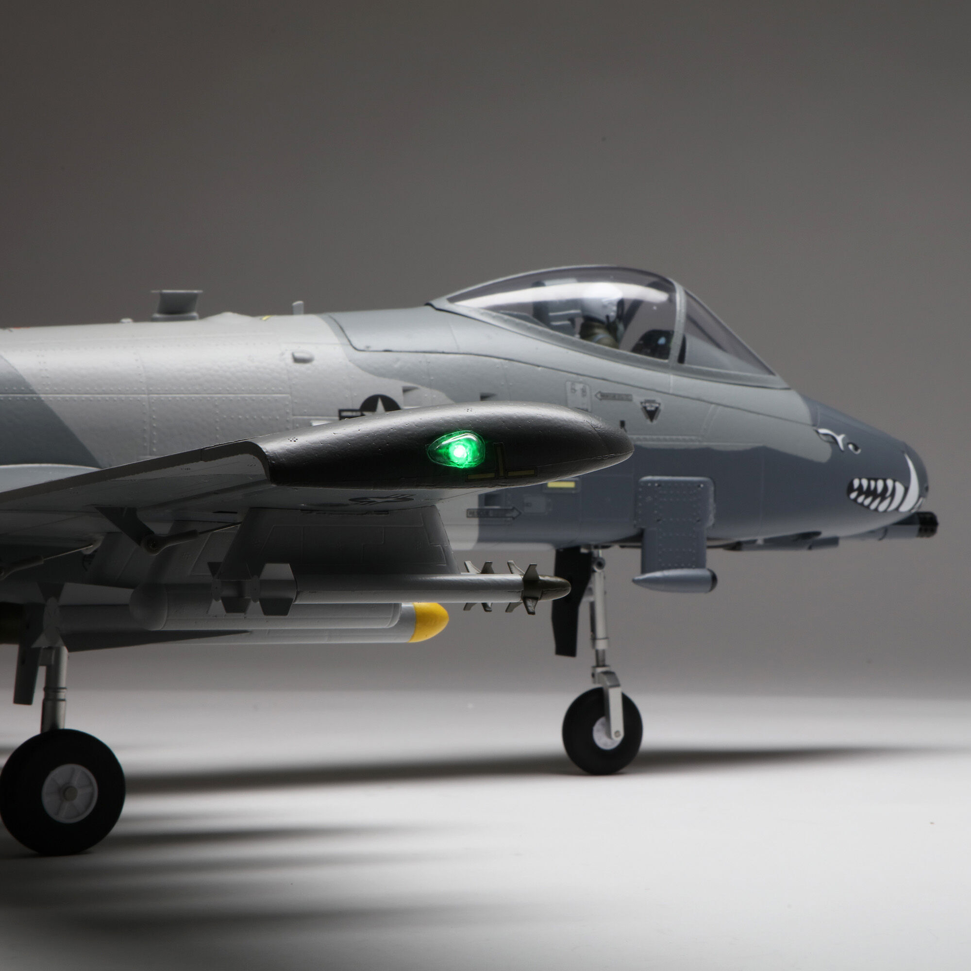E-flite A-10 Thunderbolt II Twin 64mm EDF BNF Basic with AS3X and SAFE Select