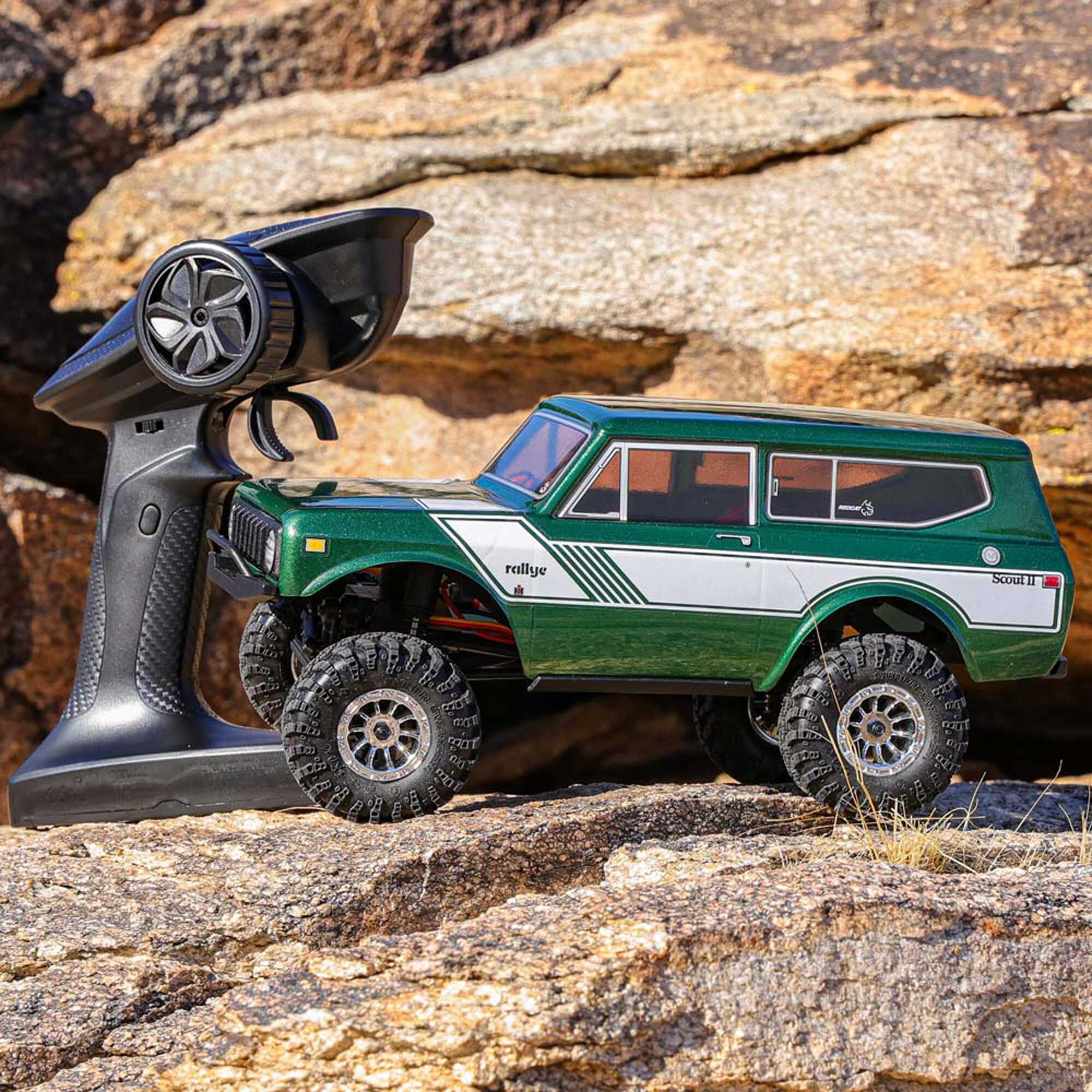 Redcat Racing 1/18 Ascent-18 International Scout II 4x4 Rock Crawler RTR, Green