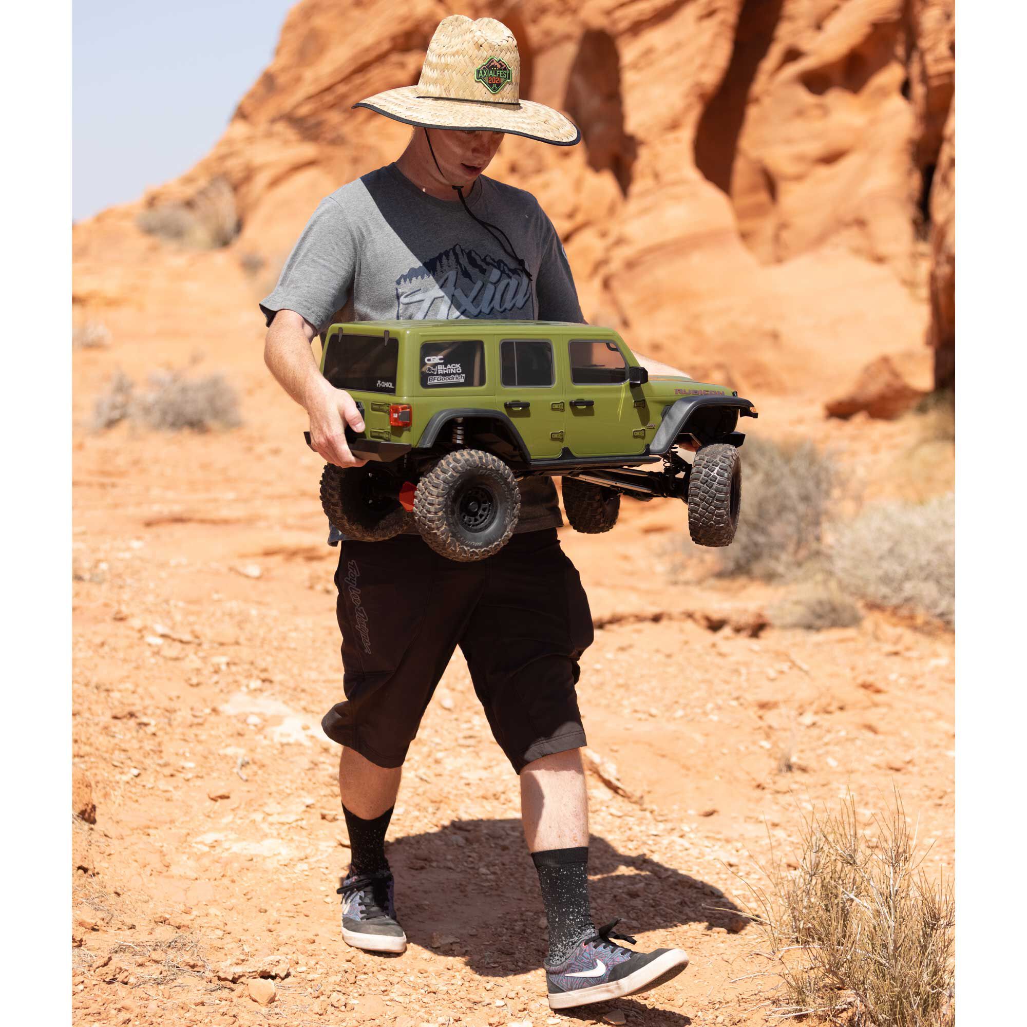 Axial 1/6 SCX6 Jeep JLU Wrangler 4X4 RTR Brushed Rock Crawler, Green