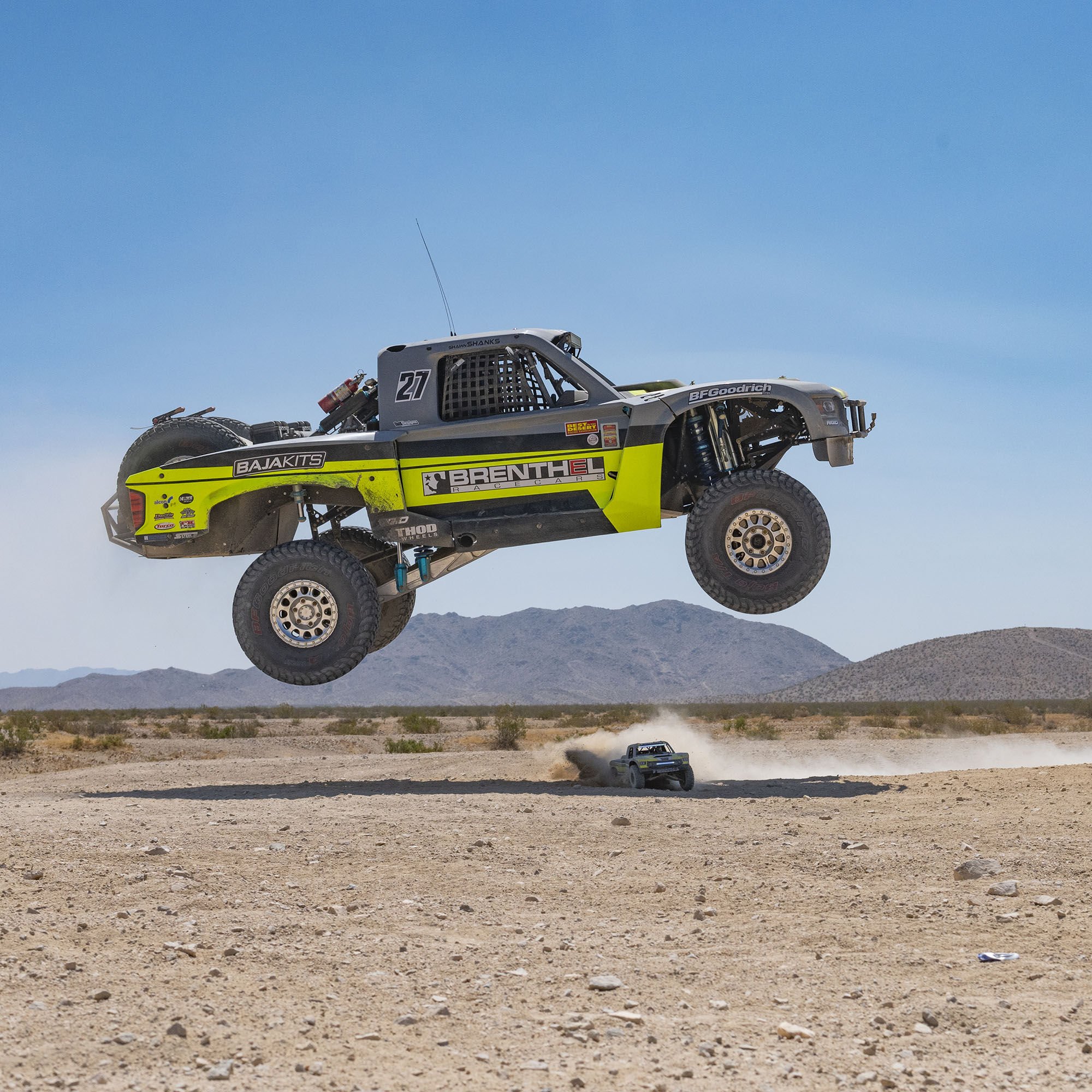 Losi 1/6 Super Baja Rey King Shocks 8S 4X4 RTR Brushless Desert Truck, Blue